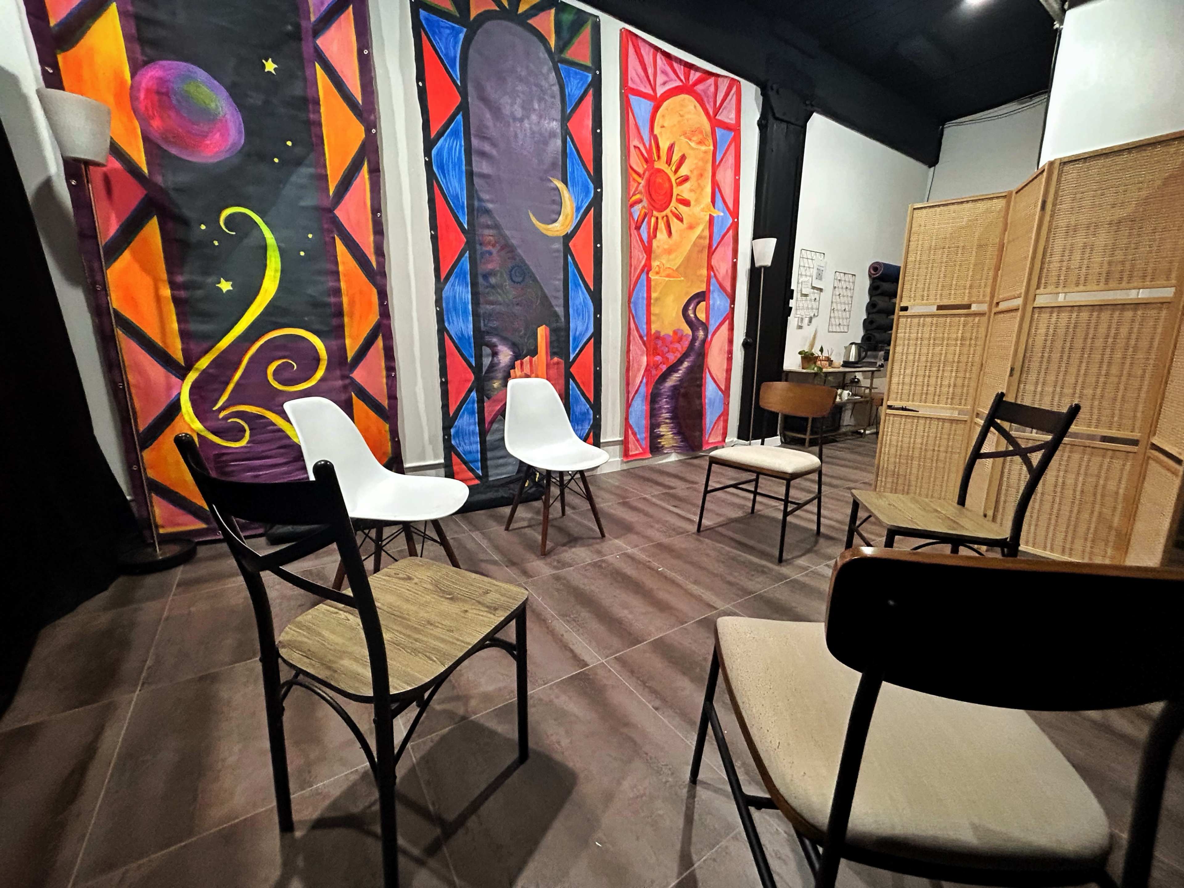 Cozy Creative Space for Gathering Image in Dumbo, Brooklyn, NY