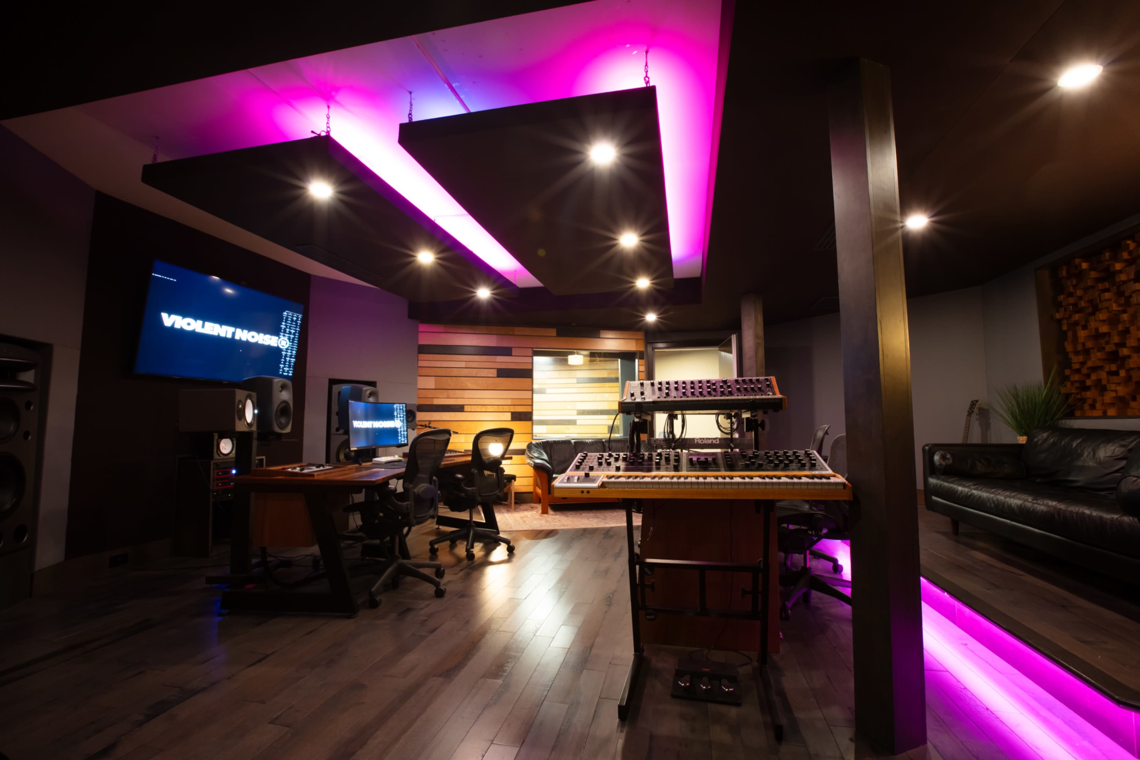 Suburban Studio Compound Image in Marlboro Township, Morganville, NJ