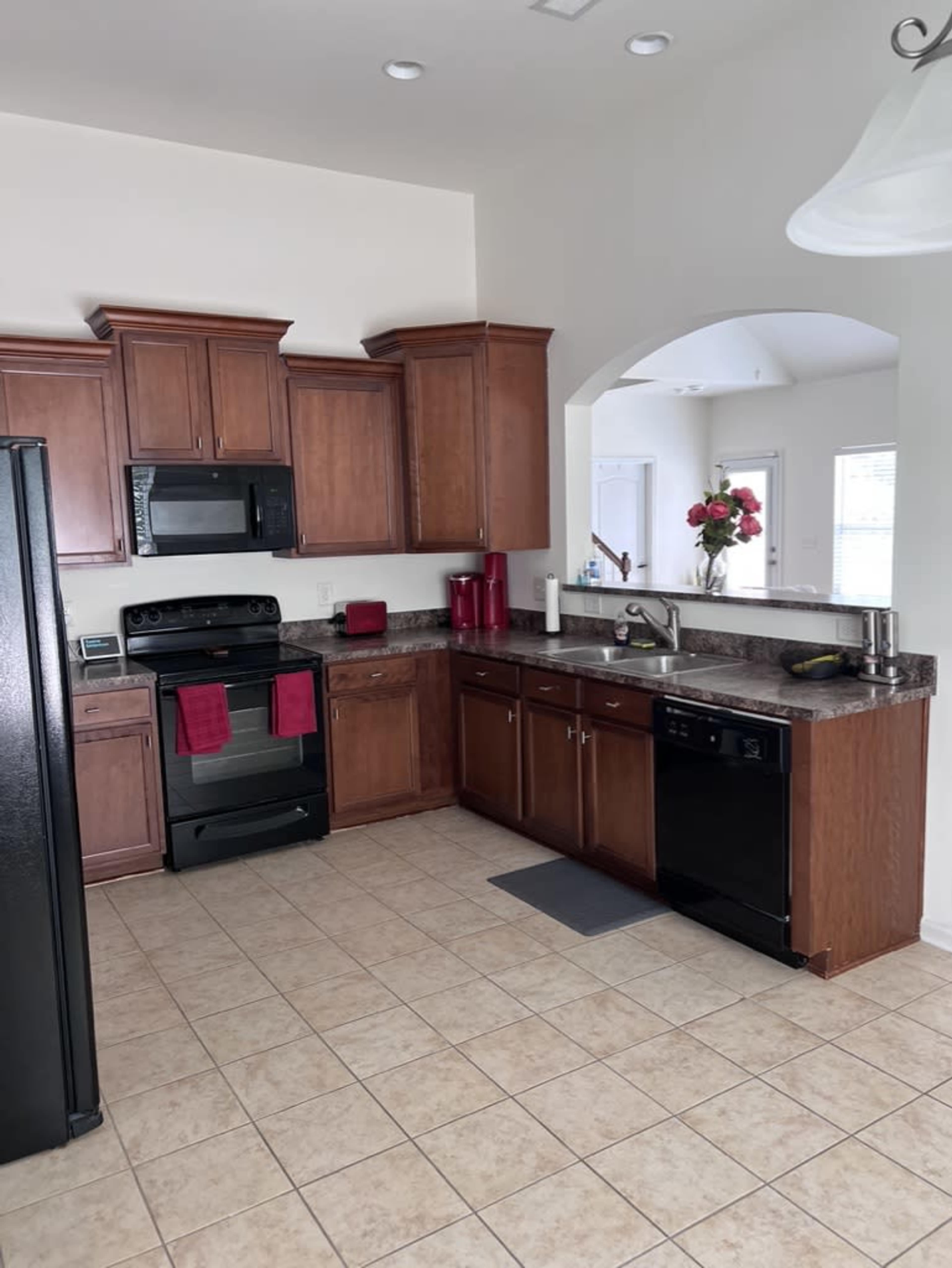 Clean, Cozy, and Spacious Haven Image in , Charlotte, NC