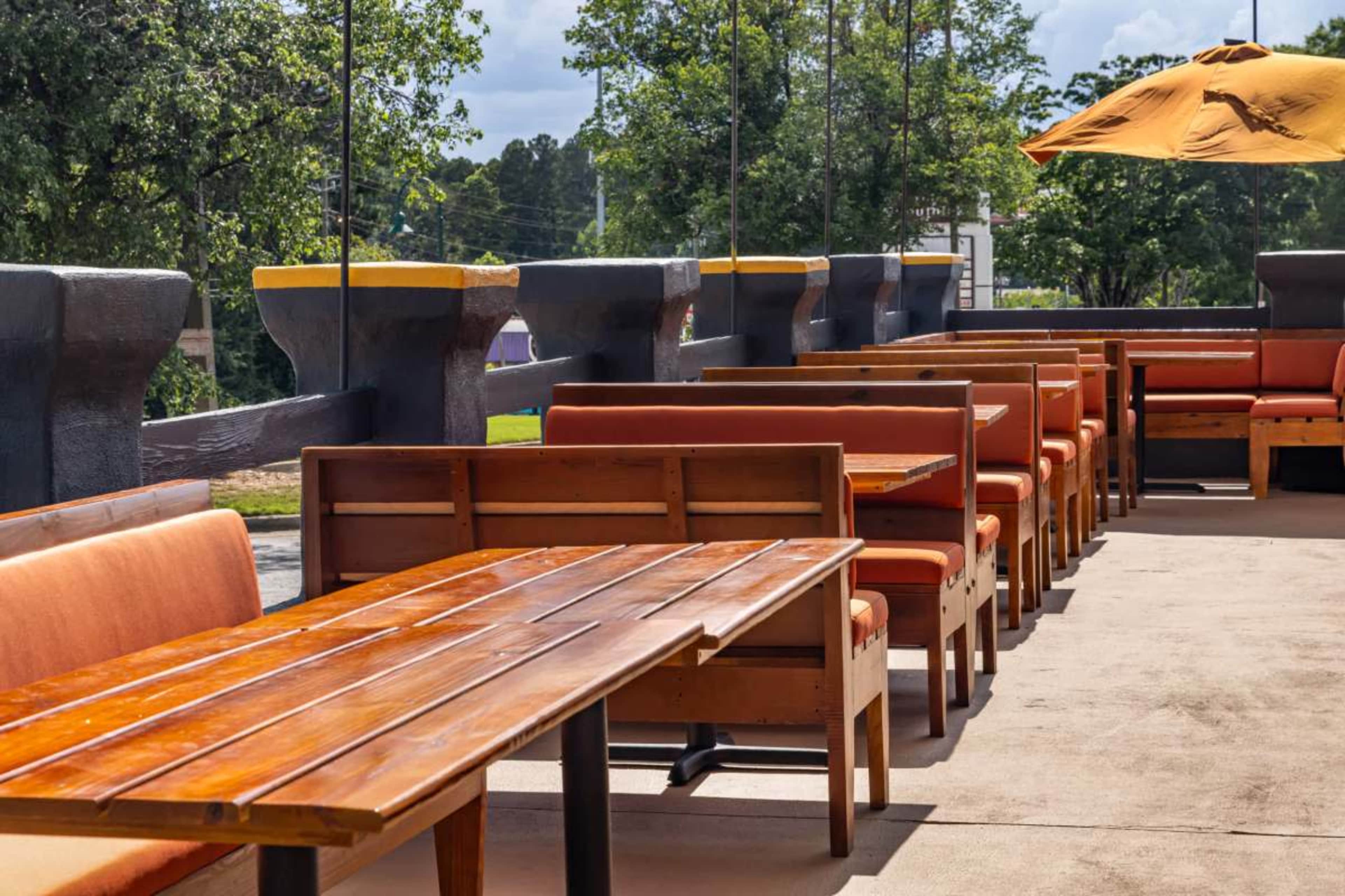 Full Outside Patio of Traditions Global Cuisine Image in Morrow, Morrow, GA