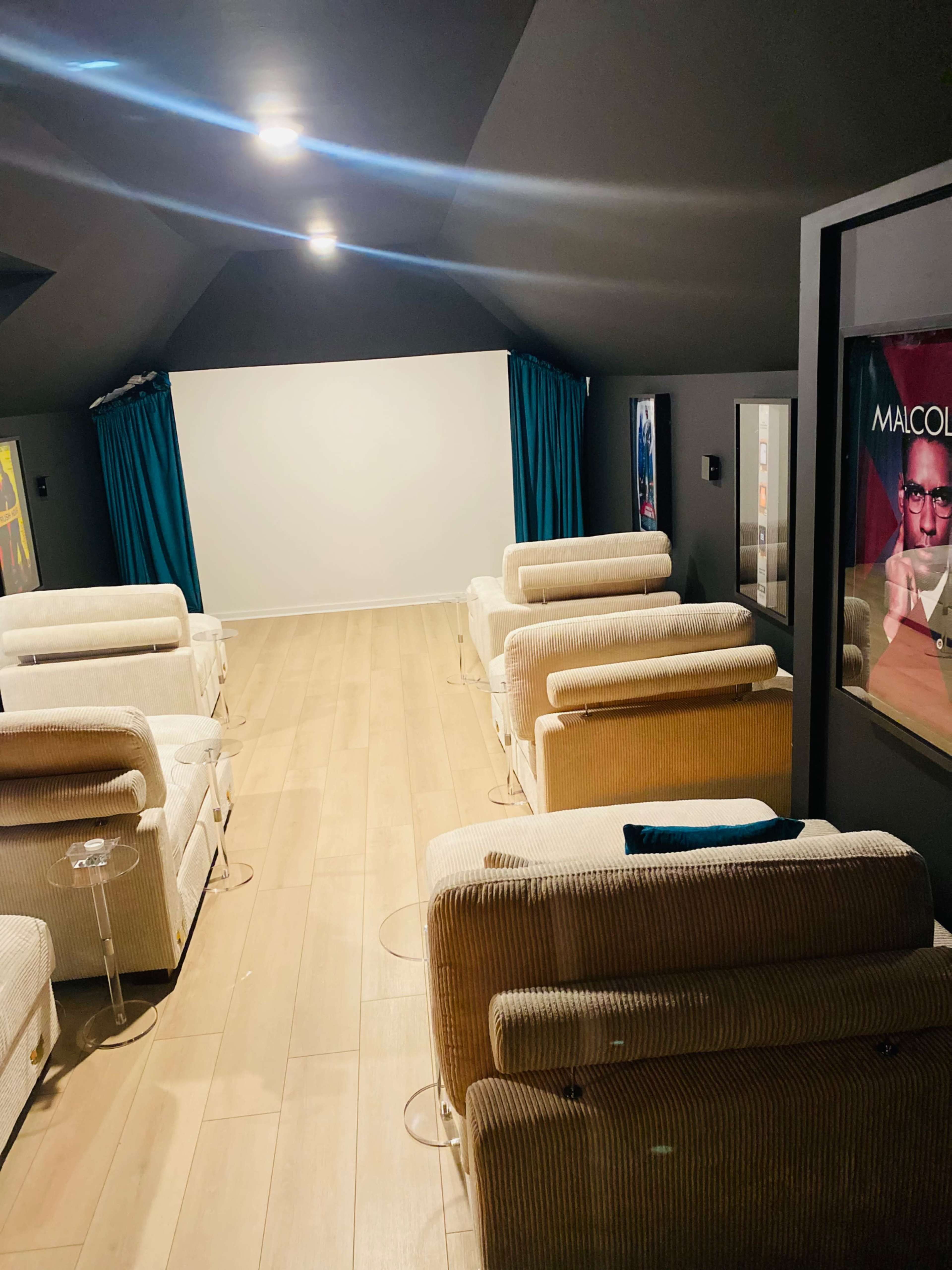 Beautiful southwest Atlanta mansion Image in Atlanta, Atlanta, GA