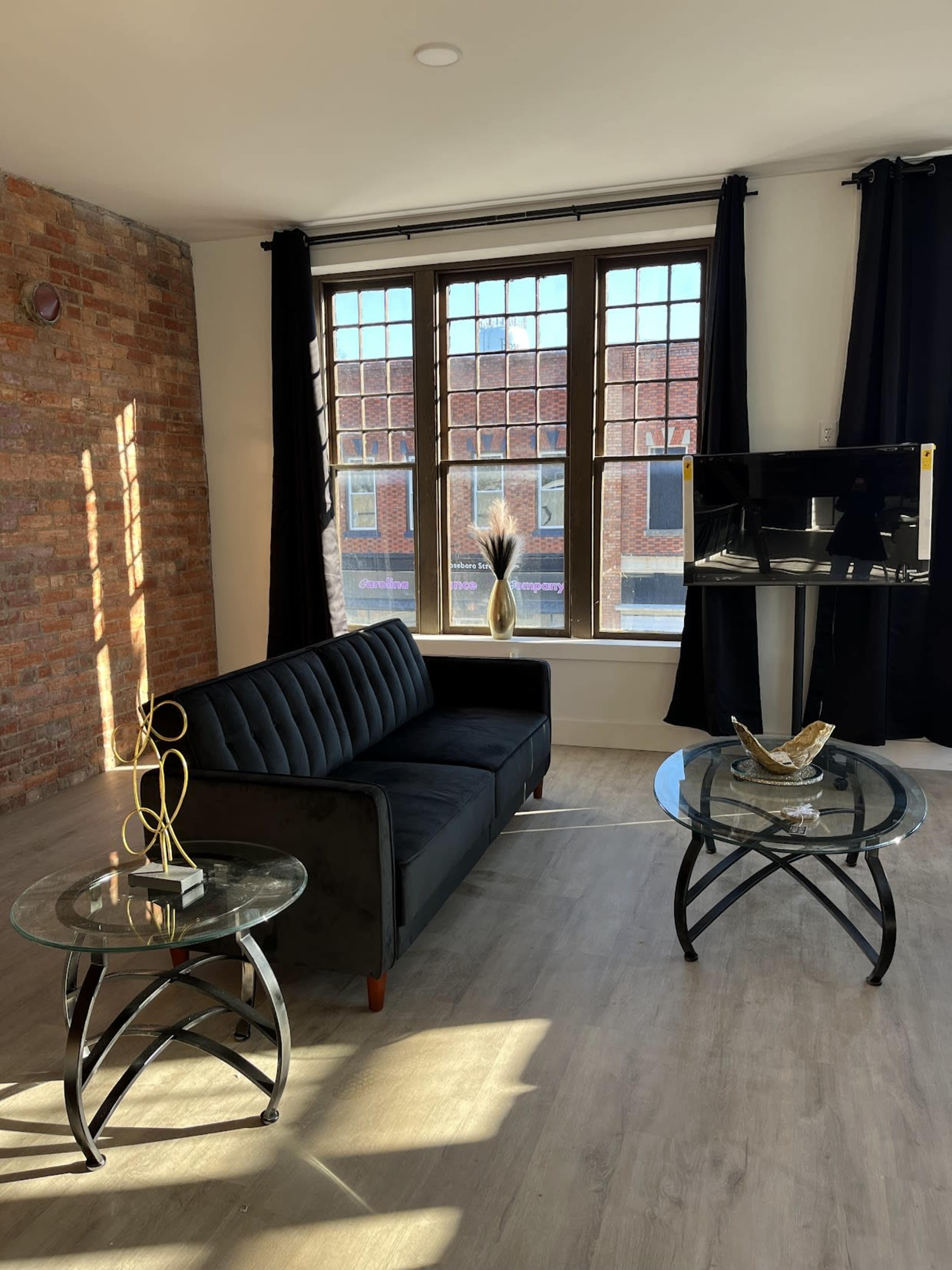 Second-Floor Downtown Loft Escape Image in Roseboro, Roseboro, NC
