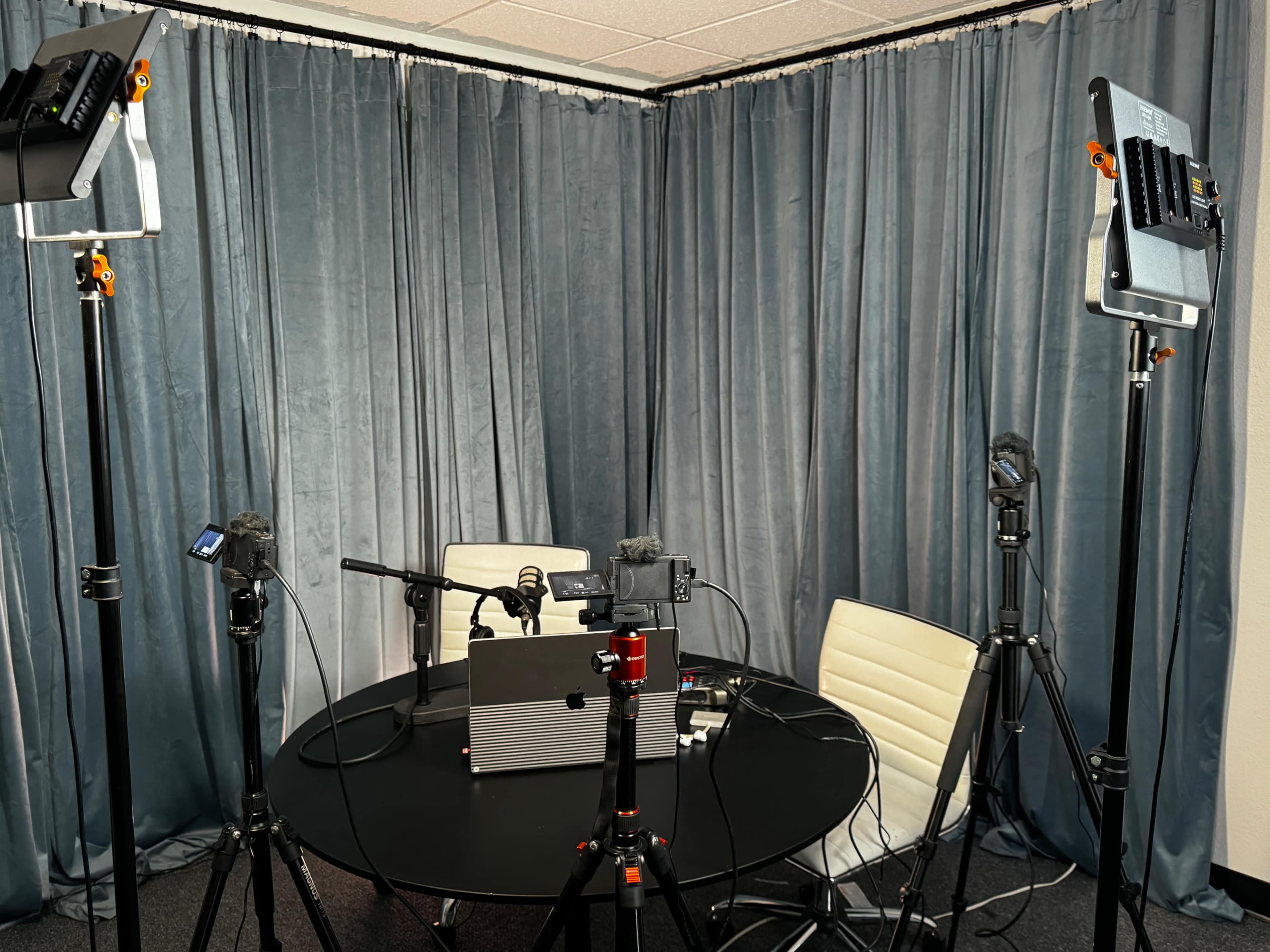 Burbank Podcast Recording Studio Image in Burbank, Burbank, CA