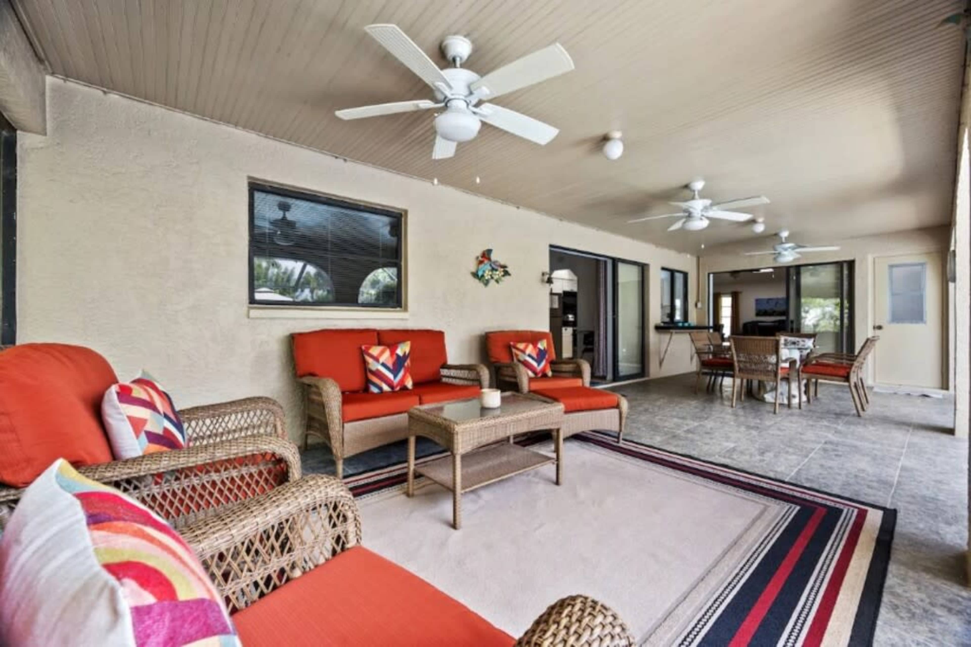 CANAL HOME! WARM PRIVATE POOL! FAMILY MEMORIES! WIFI! GRILL! BABY SUPPLIES! Image in Port Charlotte, Port Charlotte, FL