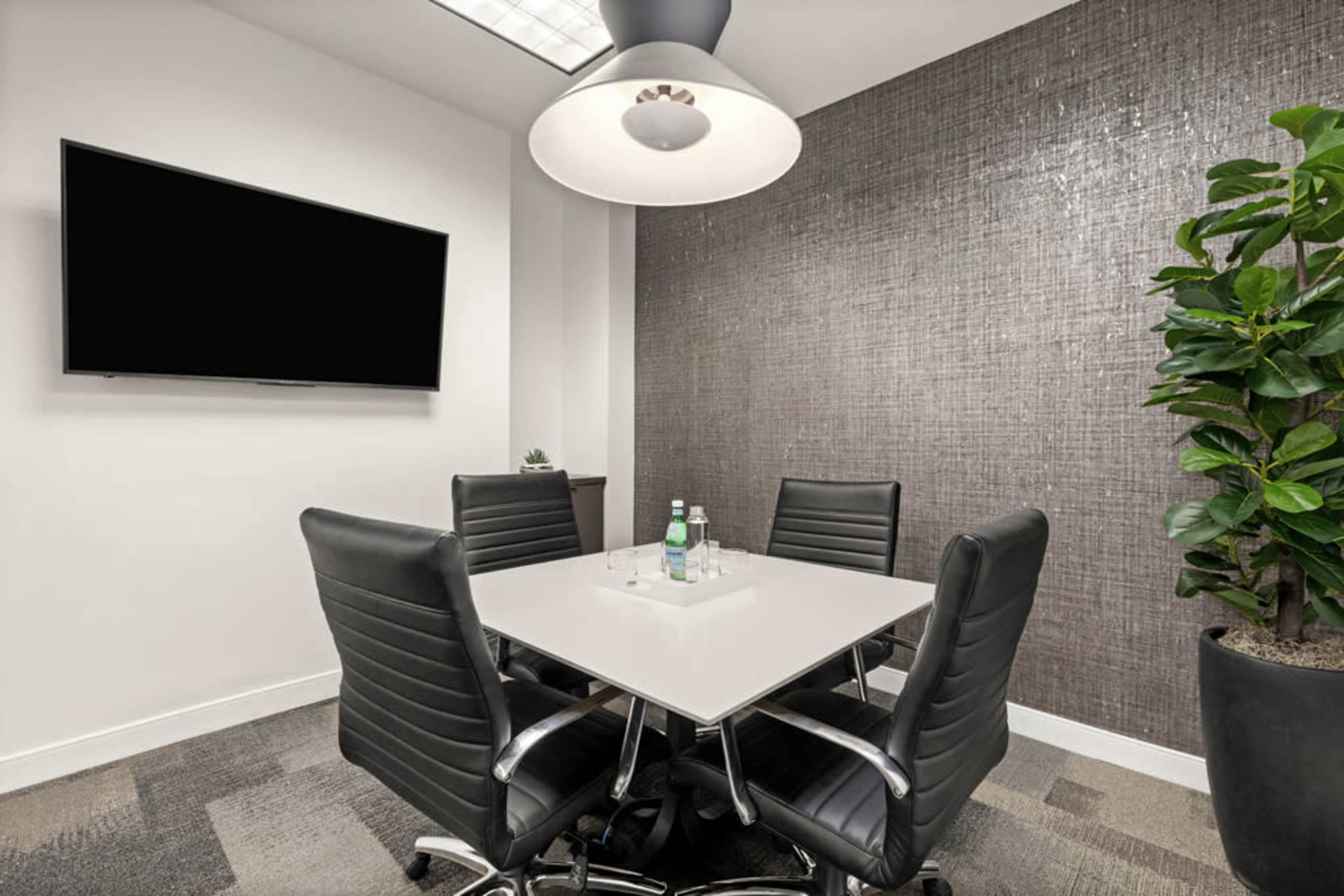 4-Person, Newly Remodeled Meeting Room Image in Oak View, Huntington Beach, CA