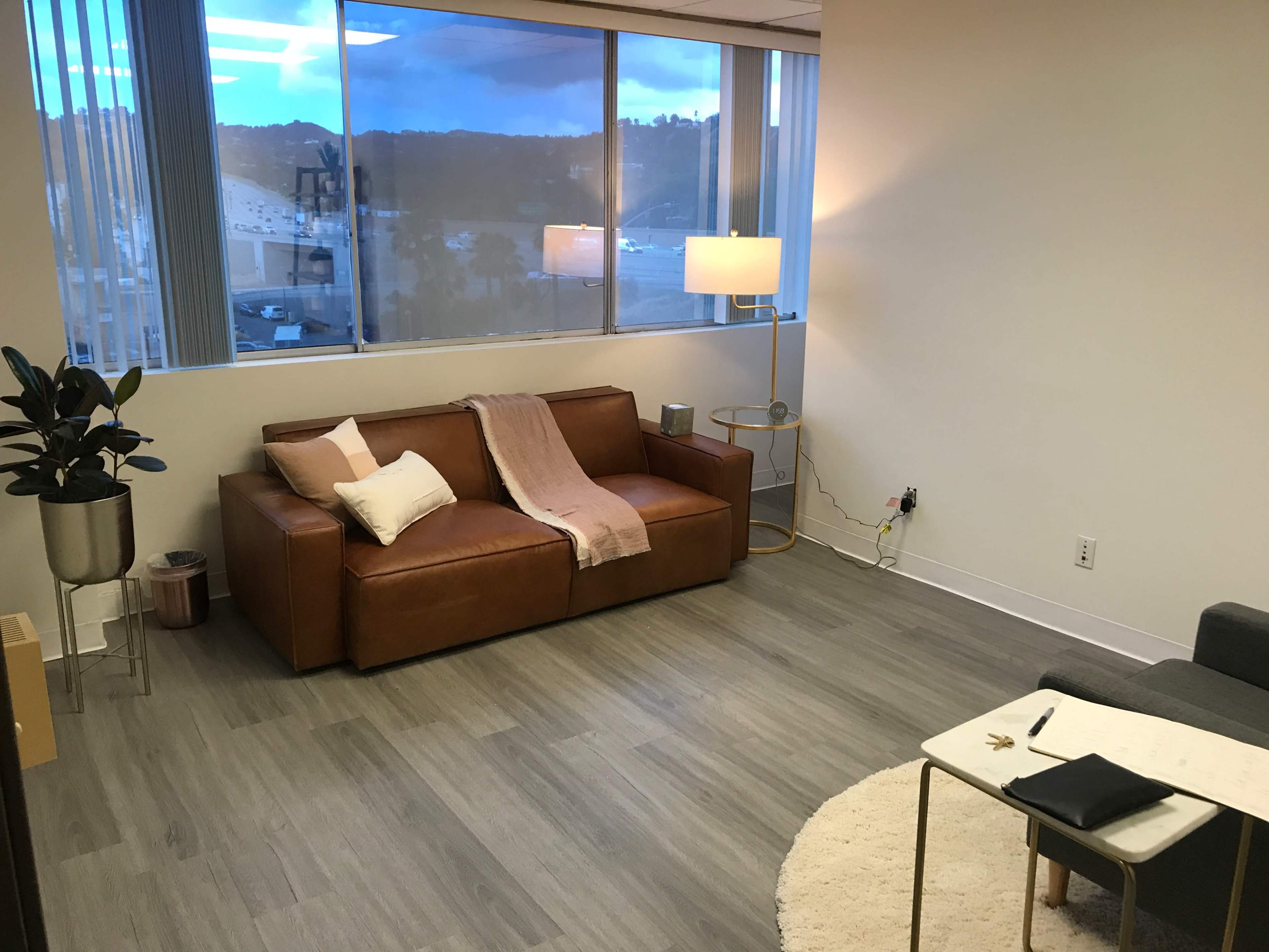 Modern Meeting Room Image in Sherman Oaks, sherman oaks, CA