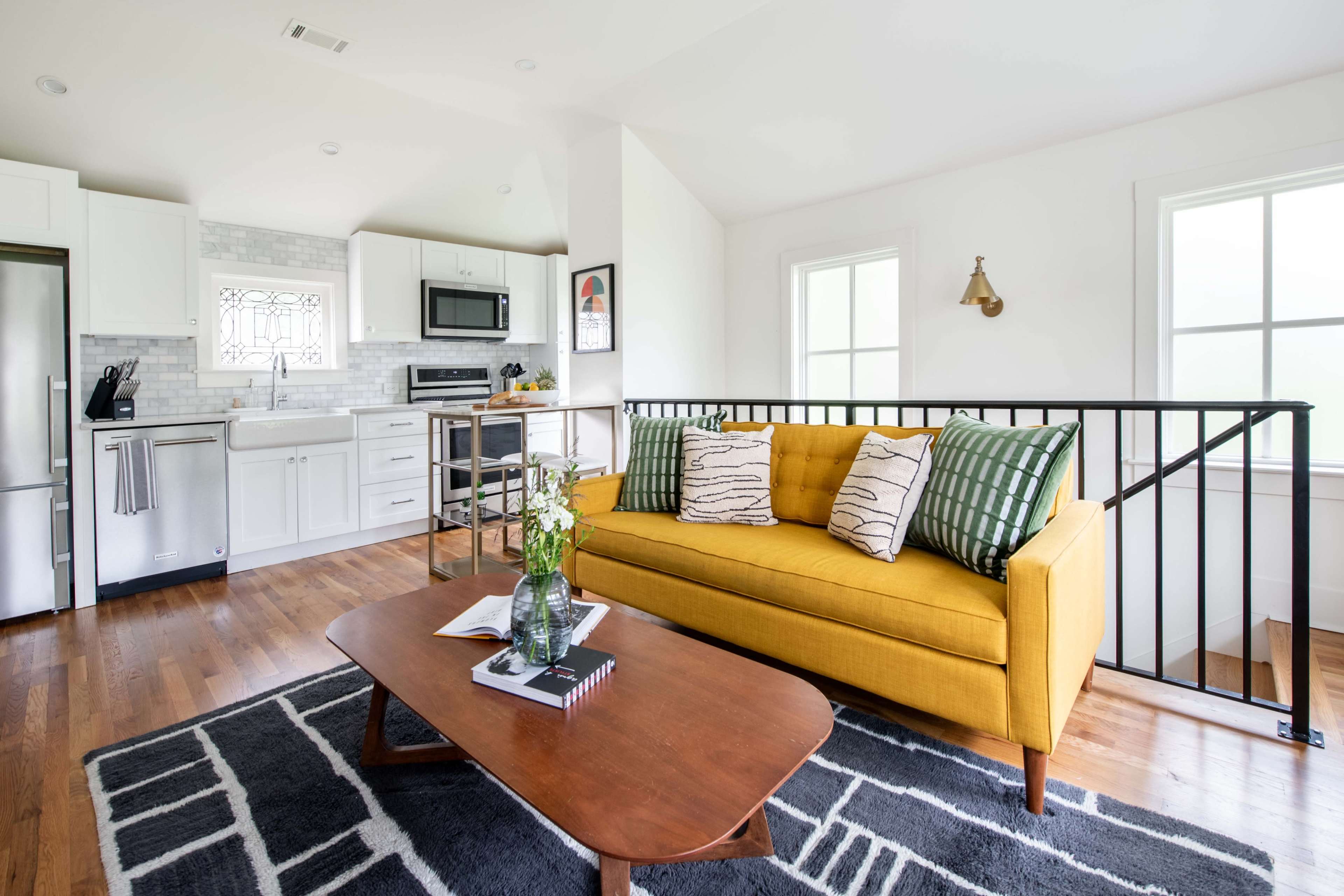 Alley Oop - 1BR Chic Carriage WFH Ready + Parking Image in Kirkwood, Atlanta, GA