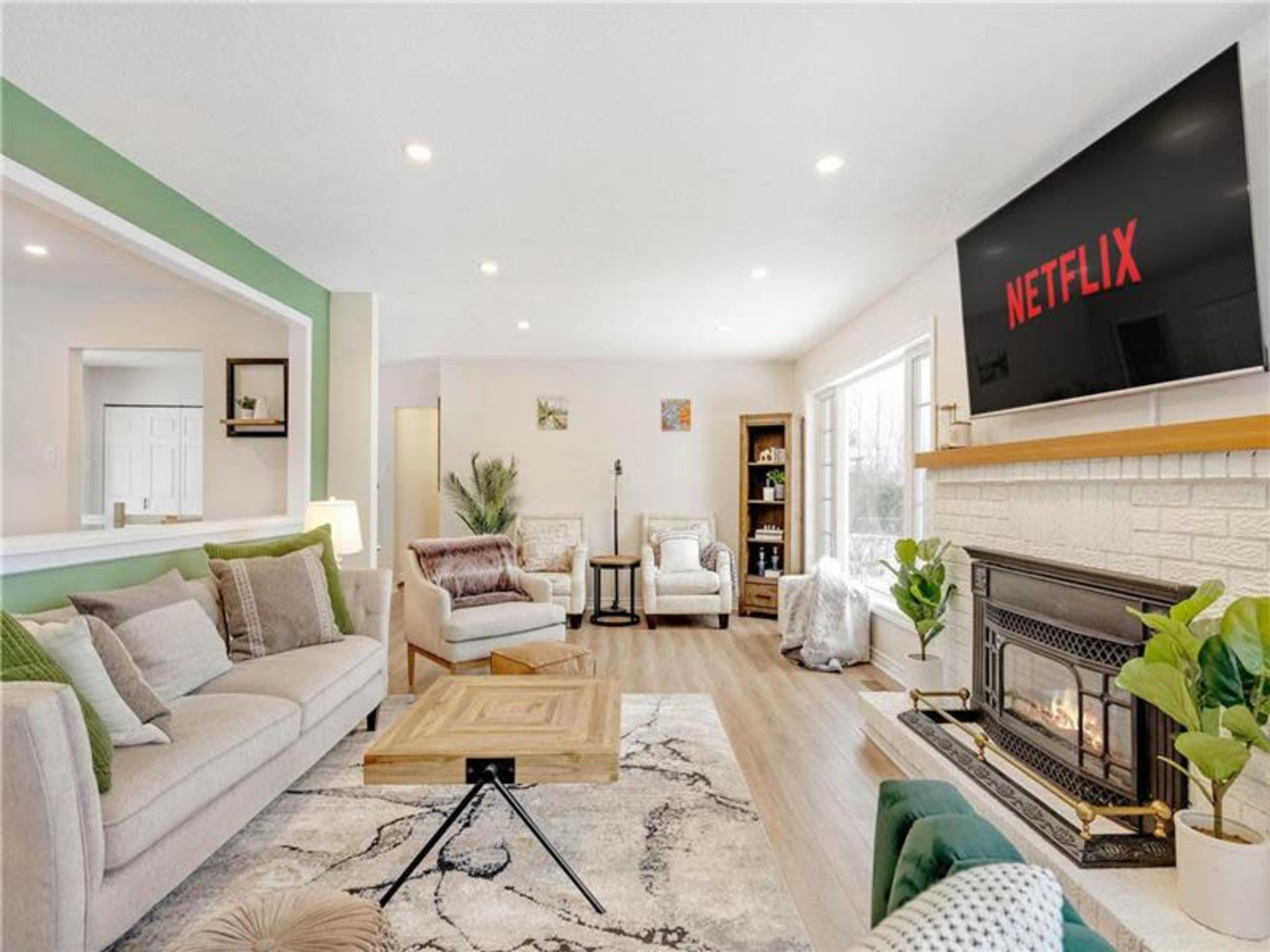 Calabogie House: Rustic Charm Meets Modern Luxury on 90 Private Acres Image in Greater Madawaska, Calabogie, ON