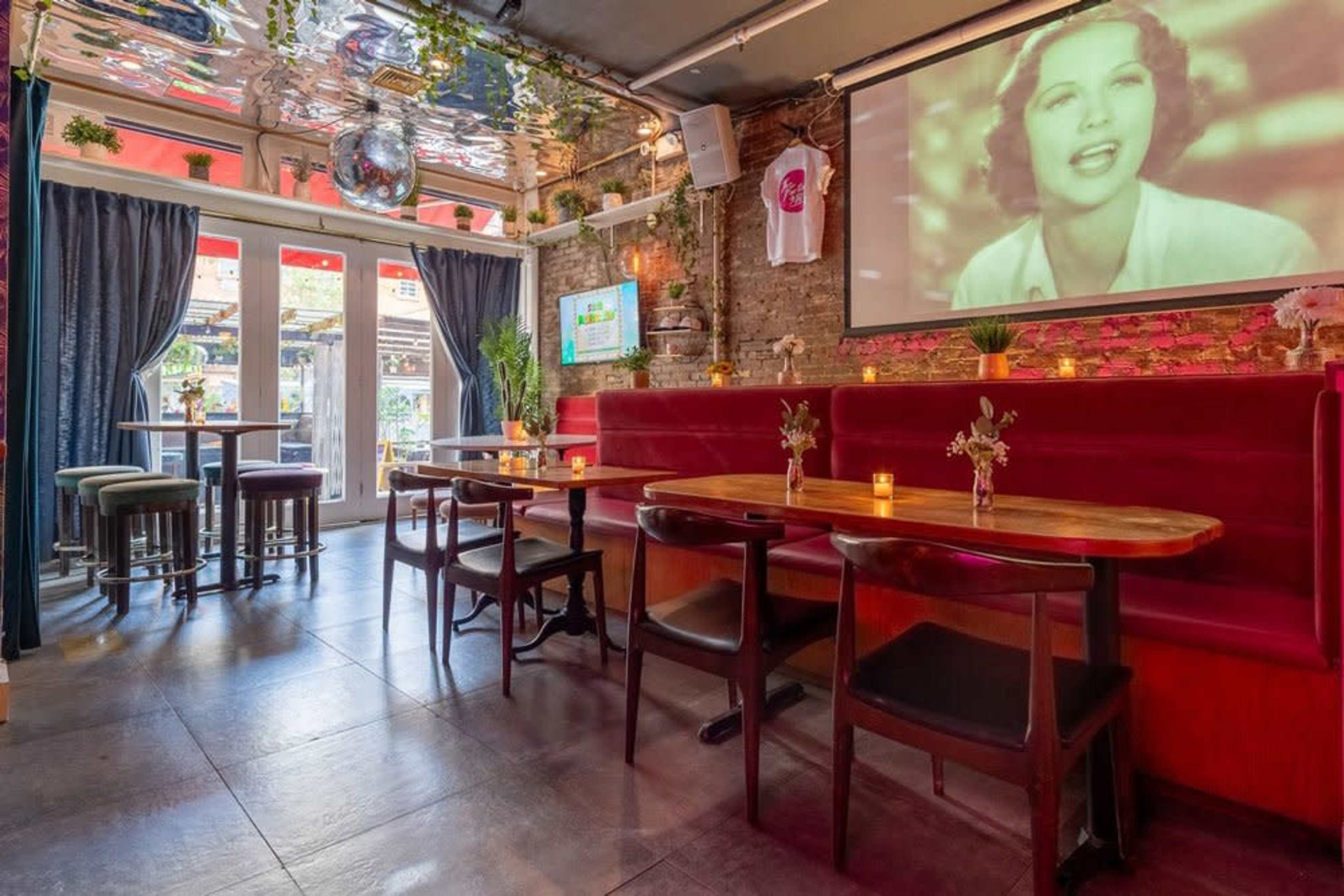 Front Gallery (Semi-private area within the venue) Image in Midtown Manhattan, New York, NY