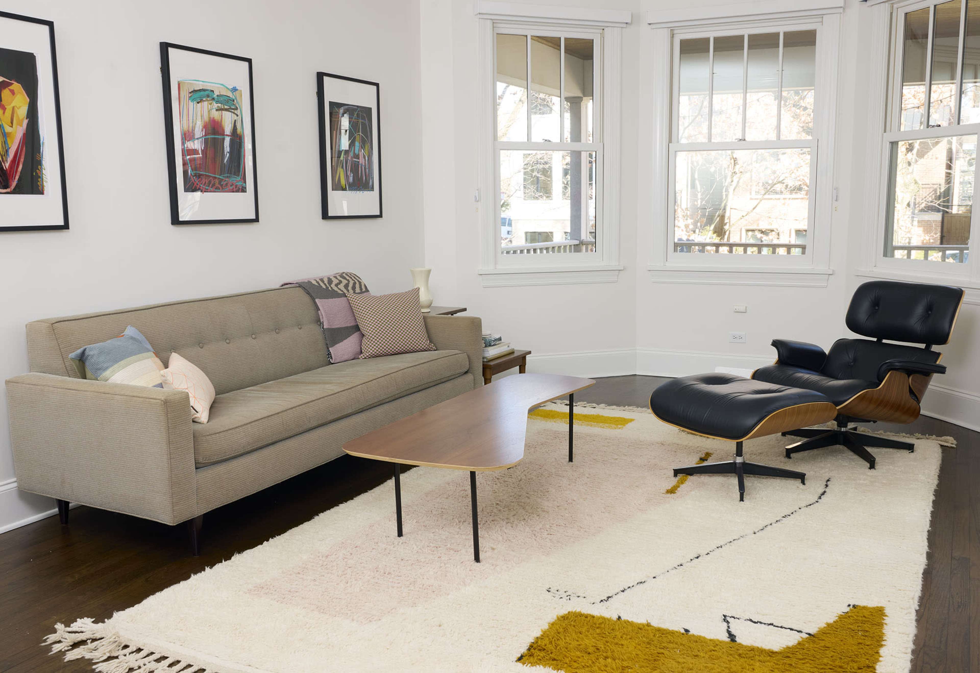 Mid Century Modern style in a traditional home. Image in Lake View, Chicago, IL