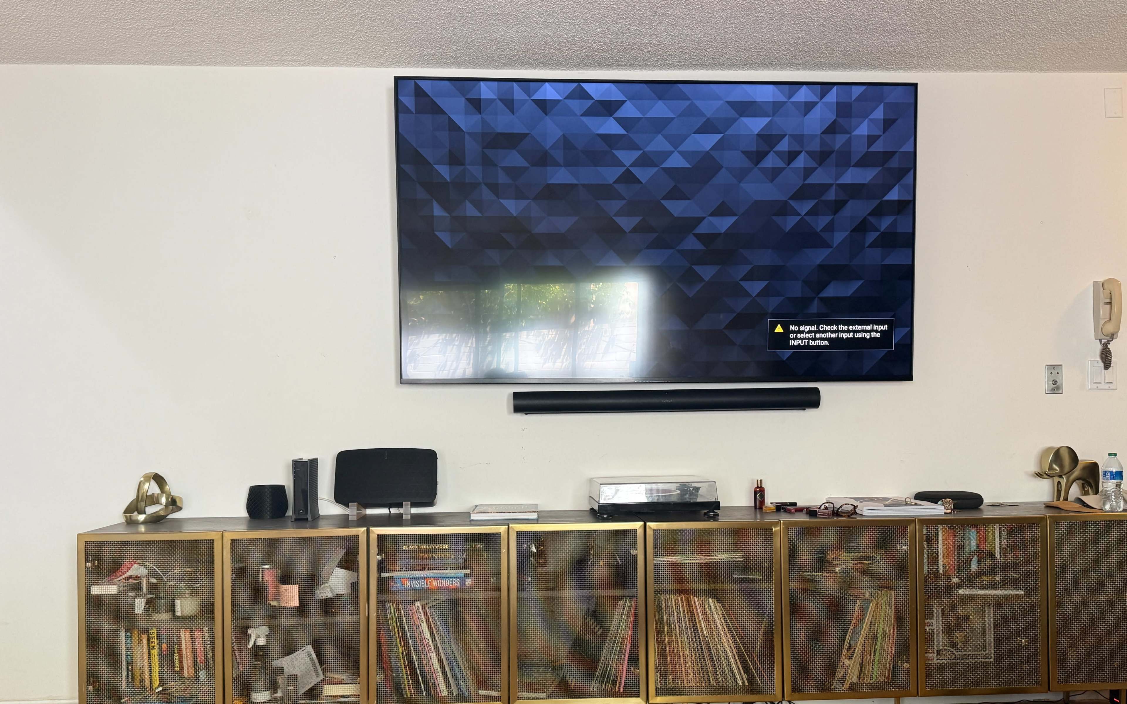 Mid-Century Urban Chic Image in Playa Del Rey, Los Angeles, CA