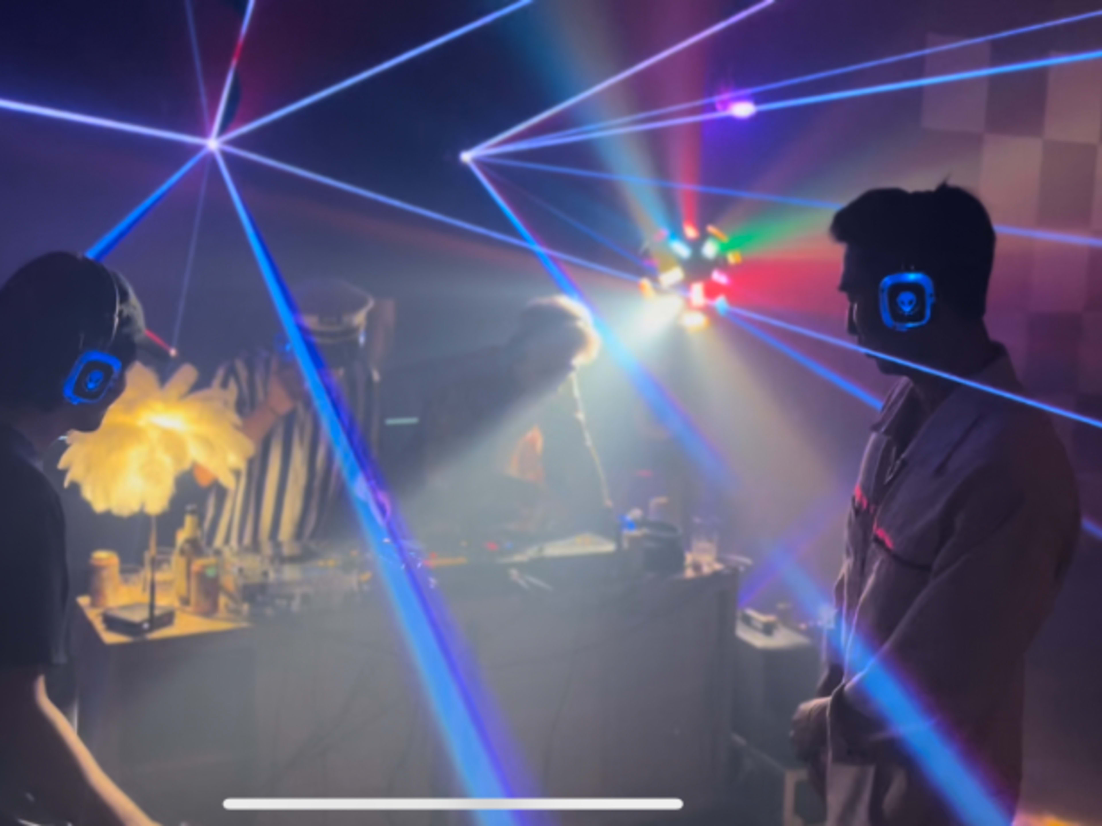 Live DJ