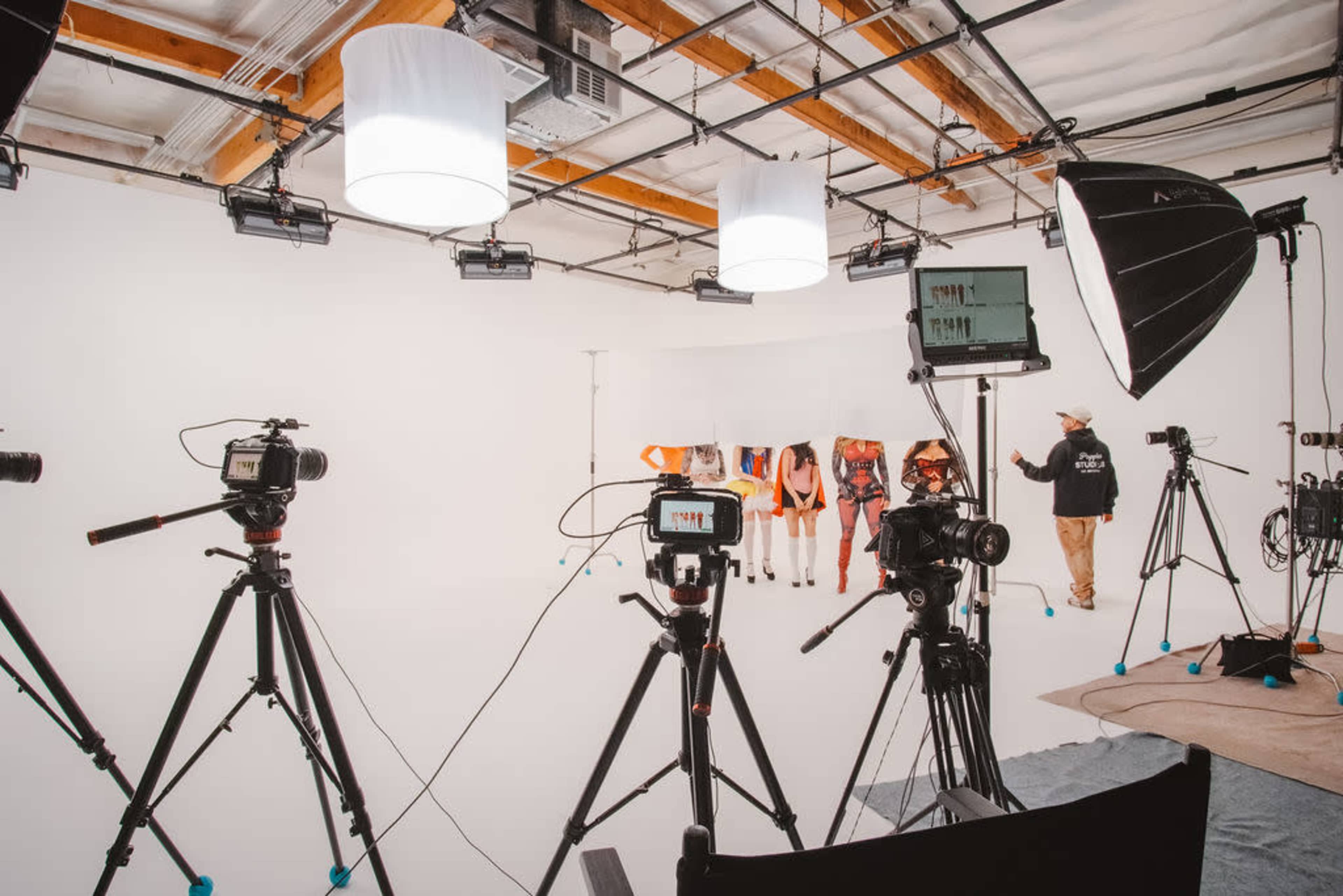 Massive 45' x 35' White Cyclorama Studio - Ideal for Film, Photo, and Commercial Shoots Image in Northridge, Northridge, CA