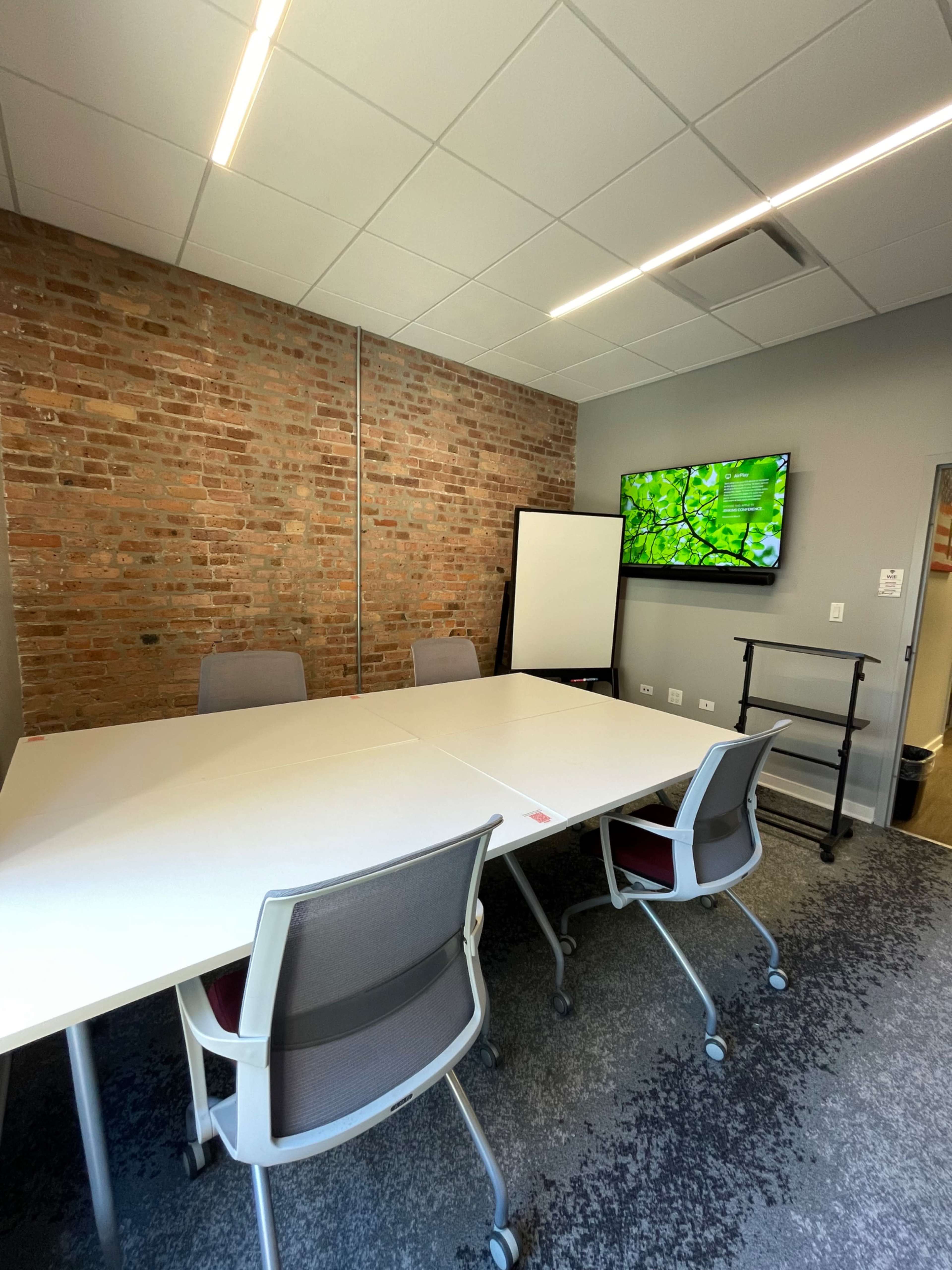 Lawrence and Madelyn Jenkins Conference Room Image in Near South Side, Chicago, IL