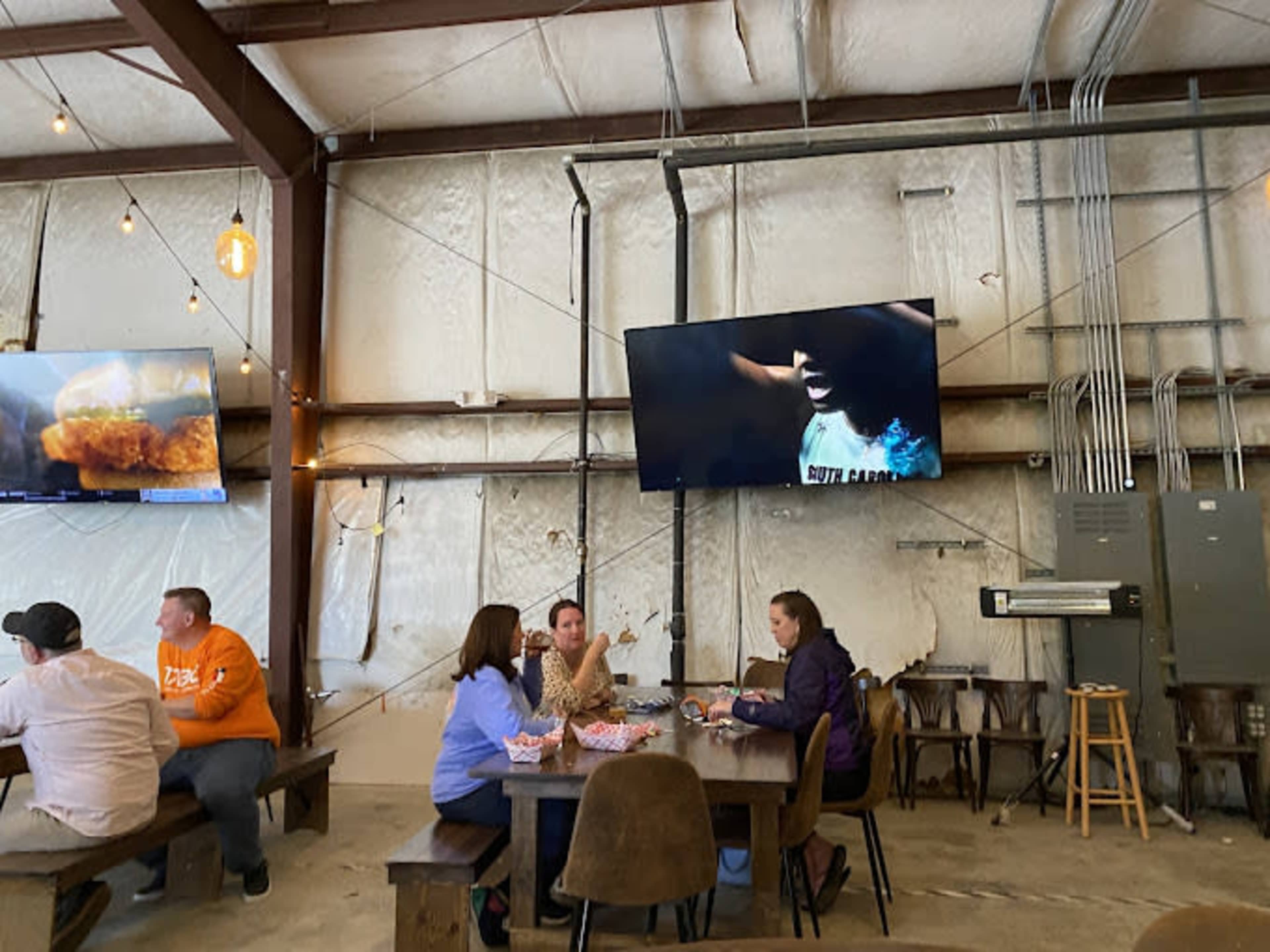 Coastal Brewery with Large Indoor/Outdoor Space Image in Mount Pleasant, Mount Pleasant, SC