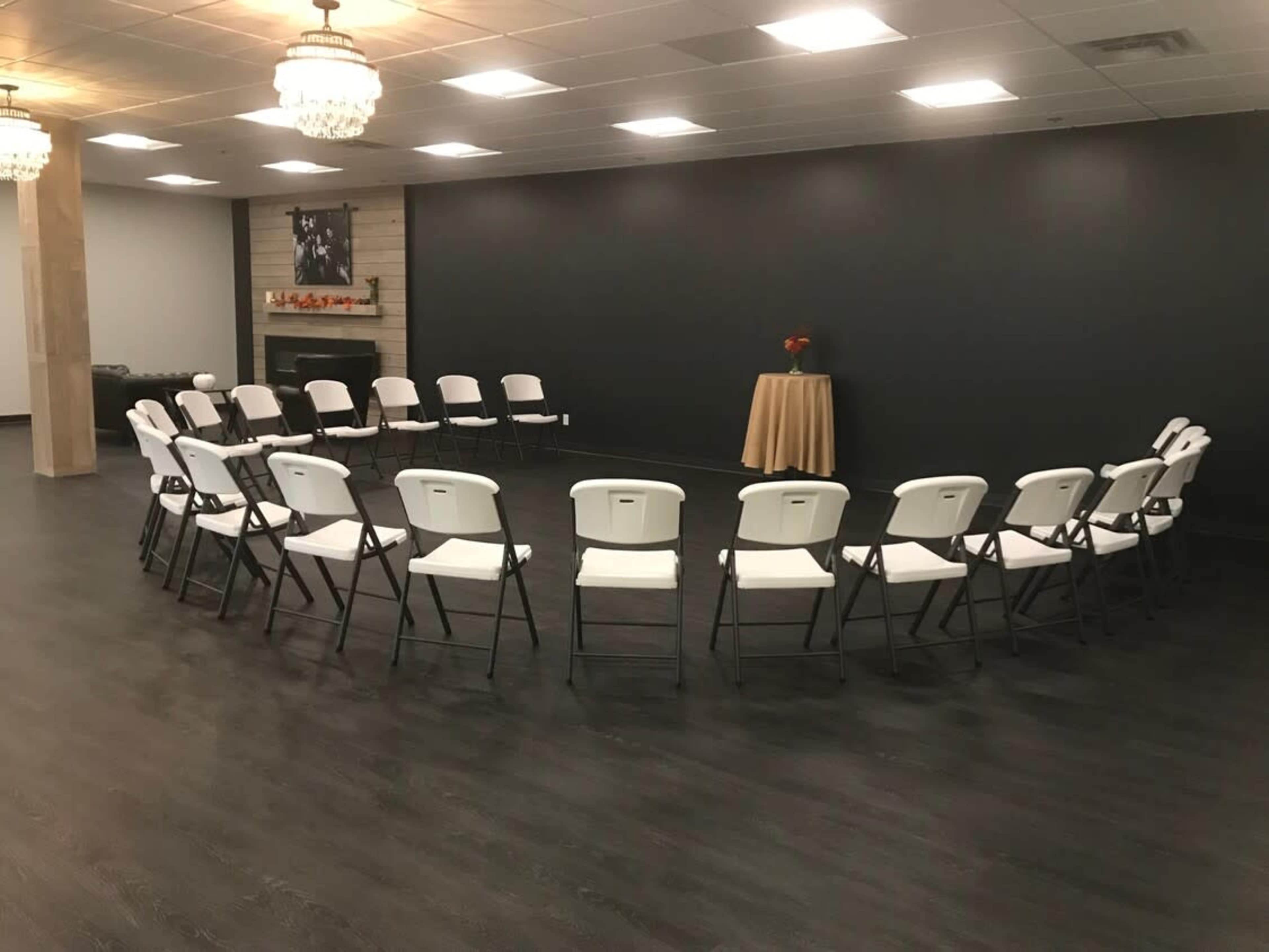 Elevated Meeting & Hosting Space in Littleton/Ken Caryl Image in Ken Caryl, LITTLETON, CO