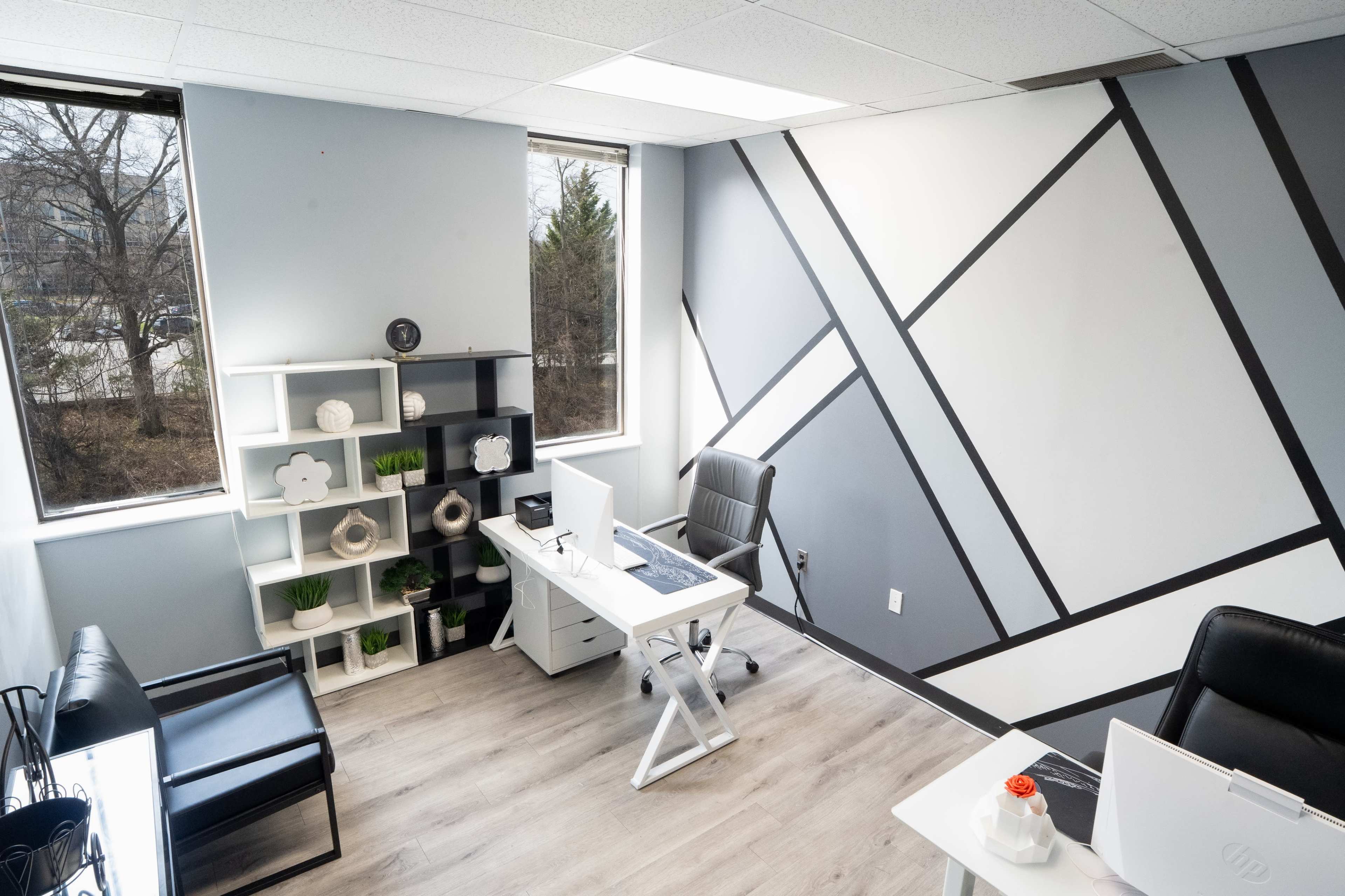 Laurel (8101) Flex Admin Suite | Chic, Modern Office with Natural Light Image in Laurel, Laurel, MD