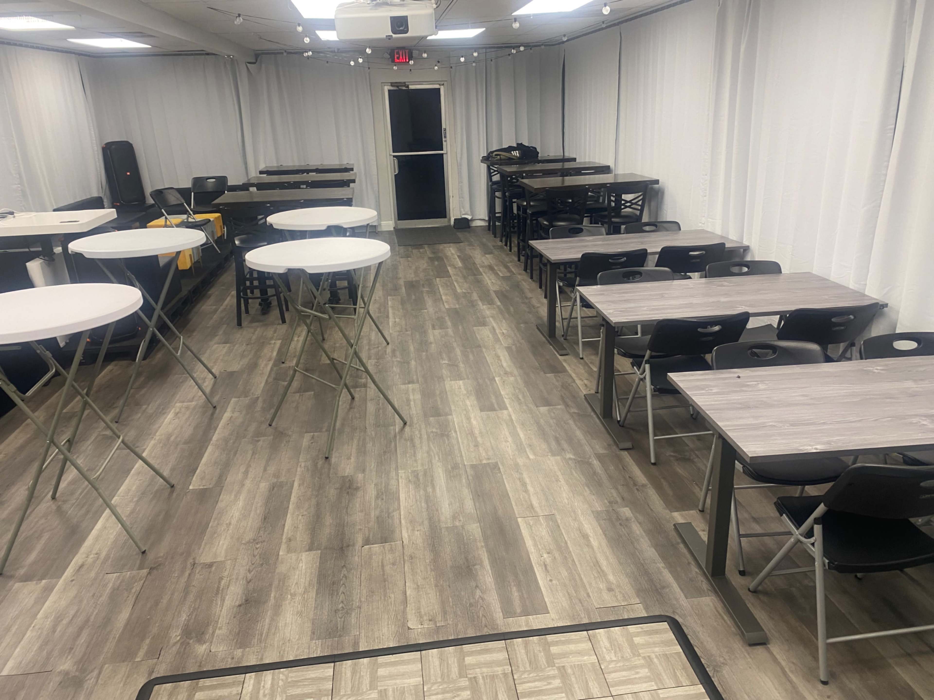 Event Space in beautiful Coral Springs with lounge for all type of events. Image in Coral Springs, Coral Springs, FL