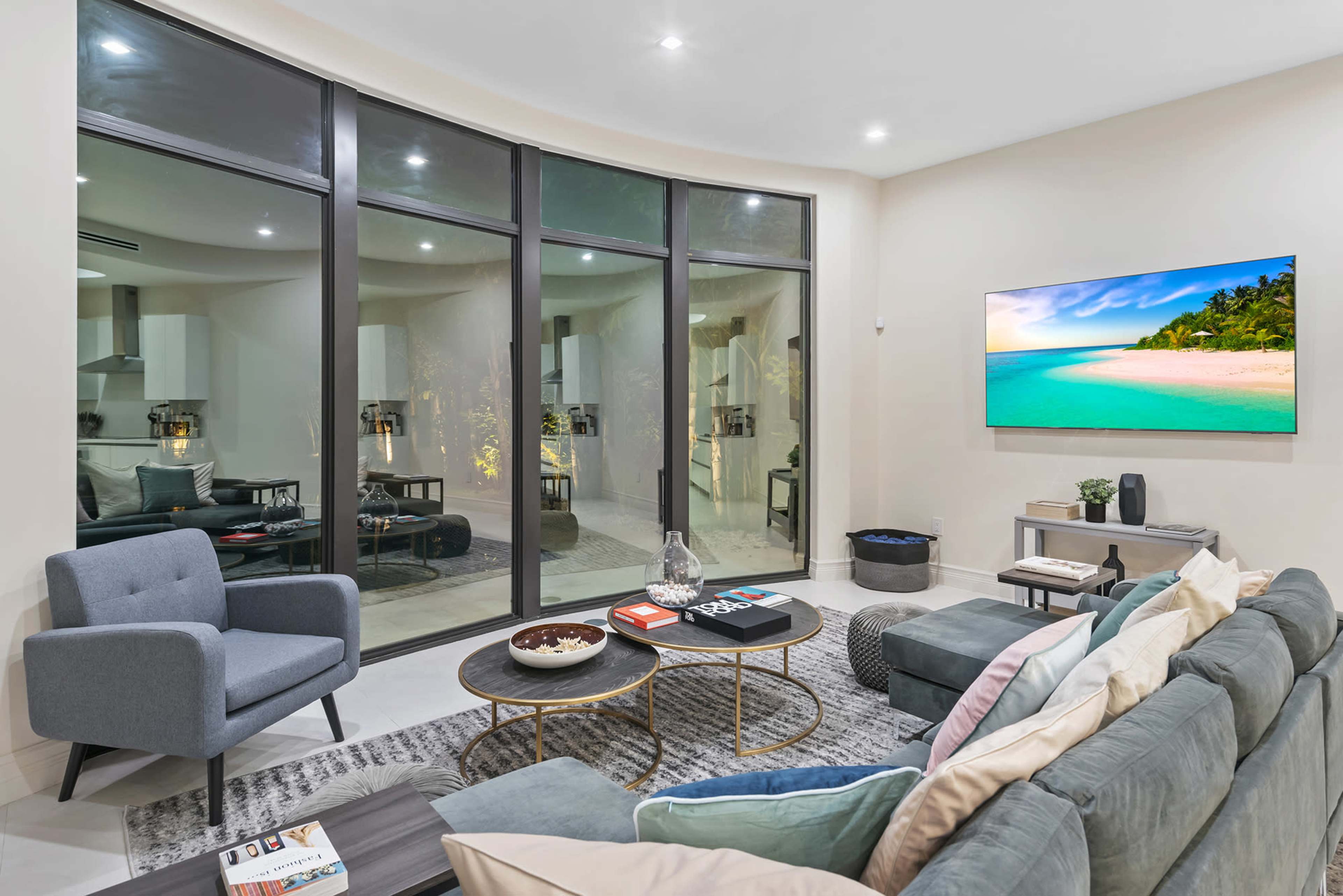 Casa Brisa Image in Coral Terrace, Miami, FL