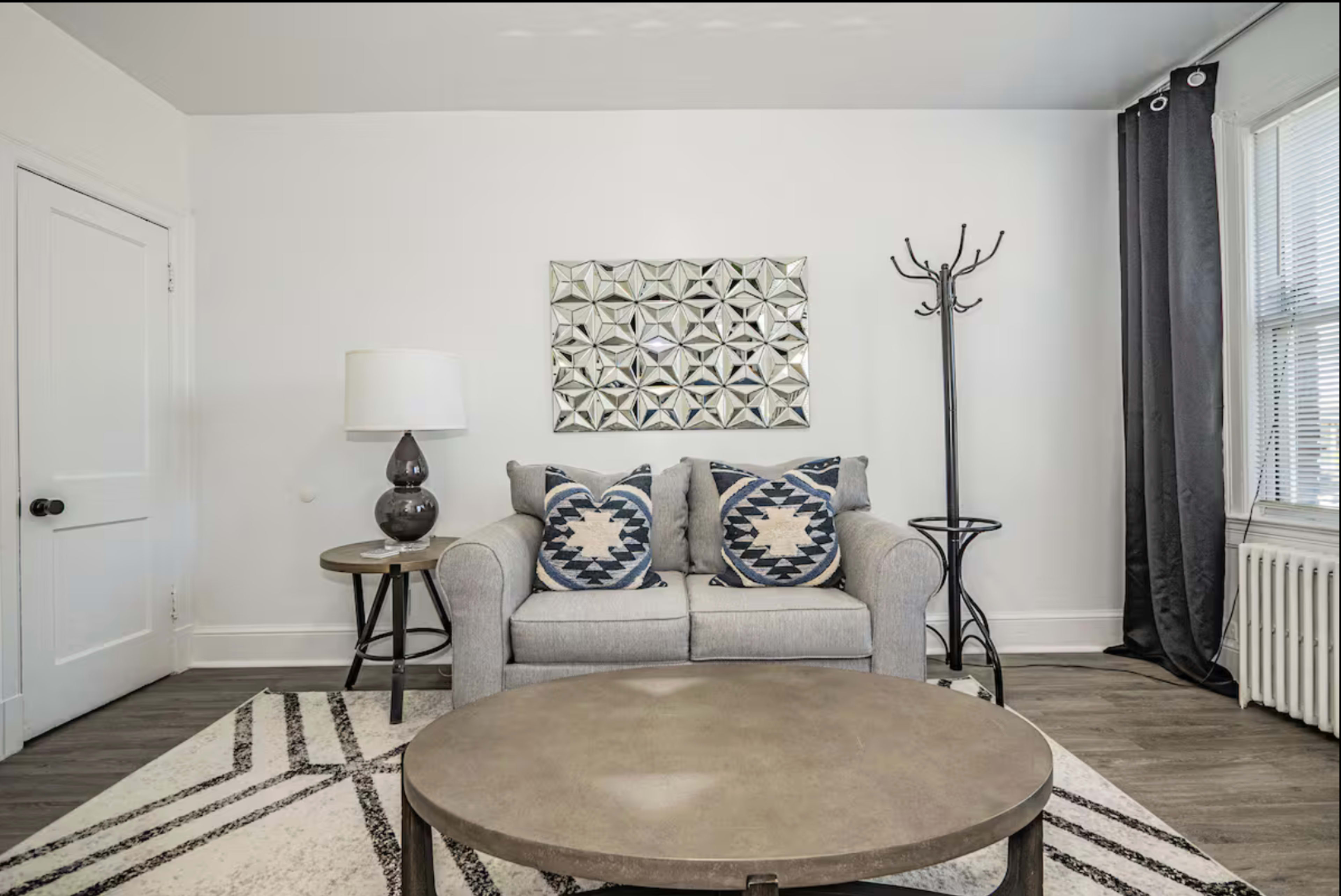 Bright DC Retreat Extended Stays Welcome w/Parking Image in Fairlawn, Washington, DC