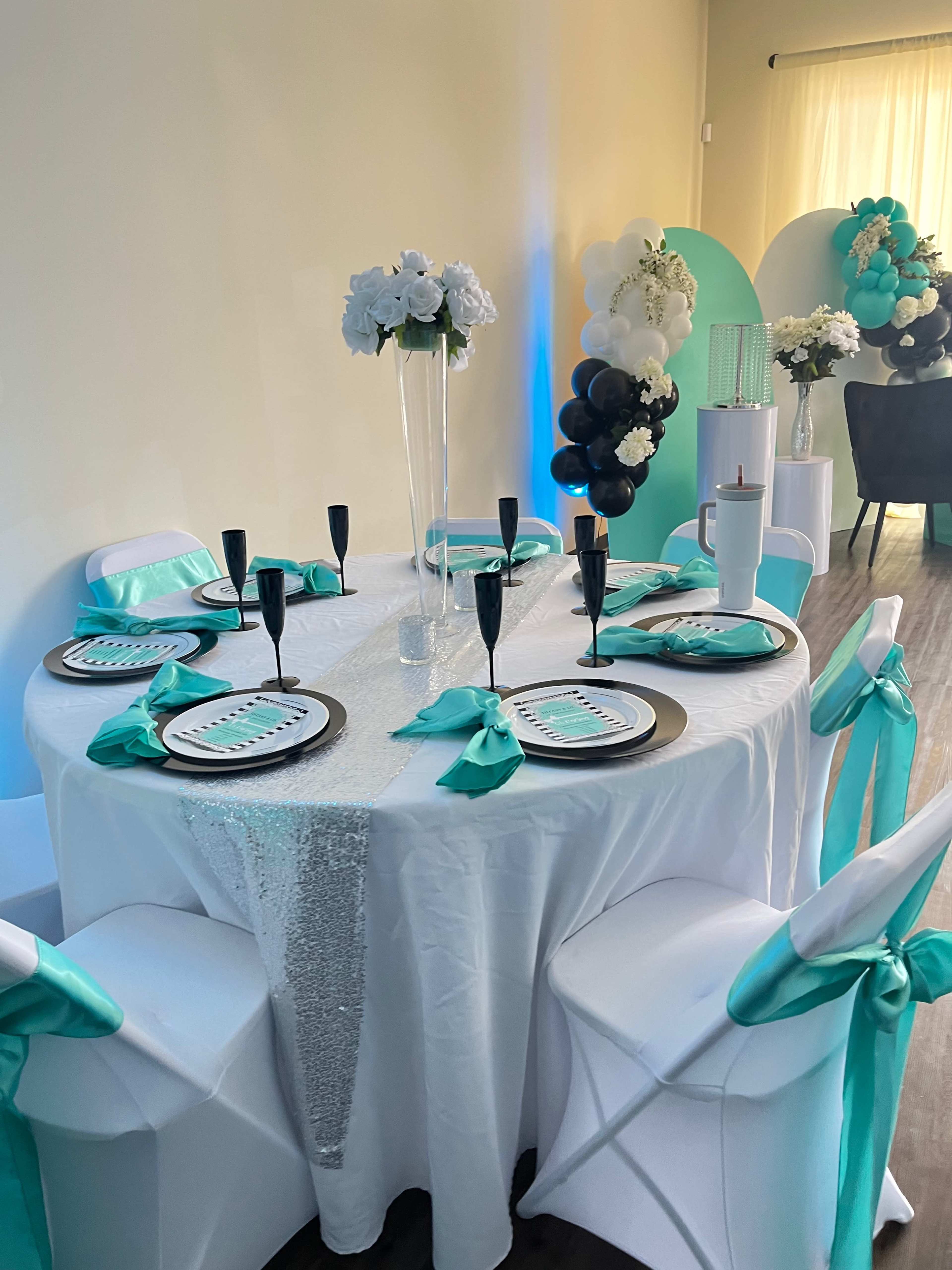 Open Space, tables, chairs, parties, weddings, pop-up shops, fitness classes, church service Image in Cordova, Cordova, TN