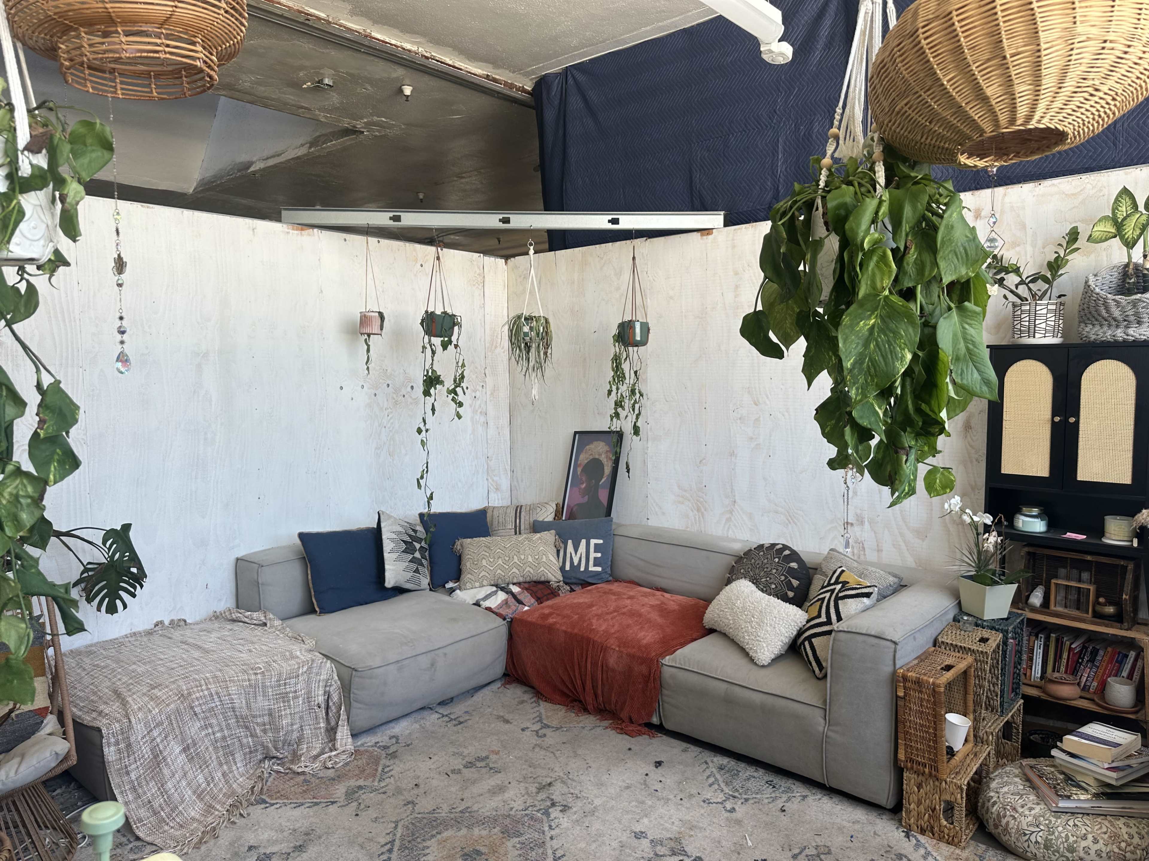Natural Daylight Creative Loft | Podcast Room, Photo & Intimate Events | Warehouse Building Image in South Los Angeles, Los Angeles, CA