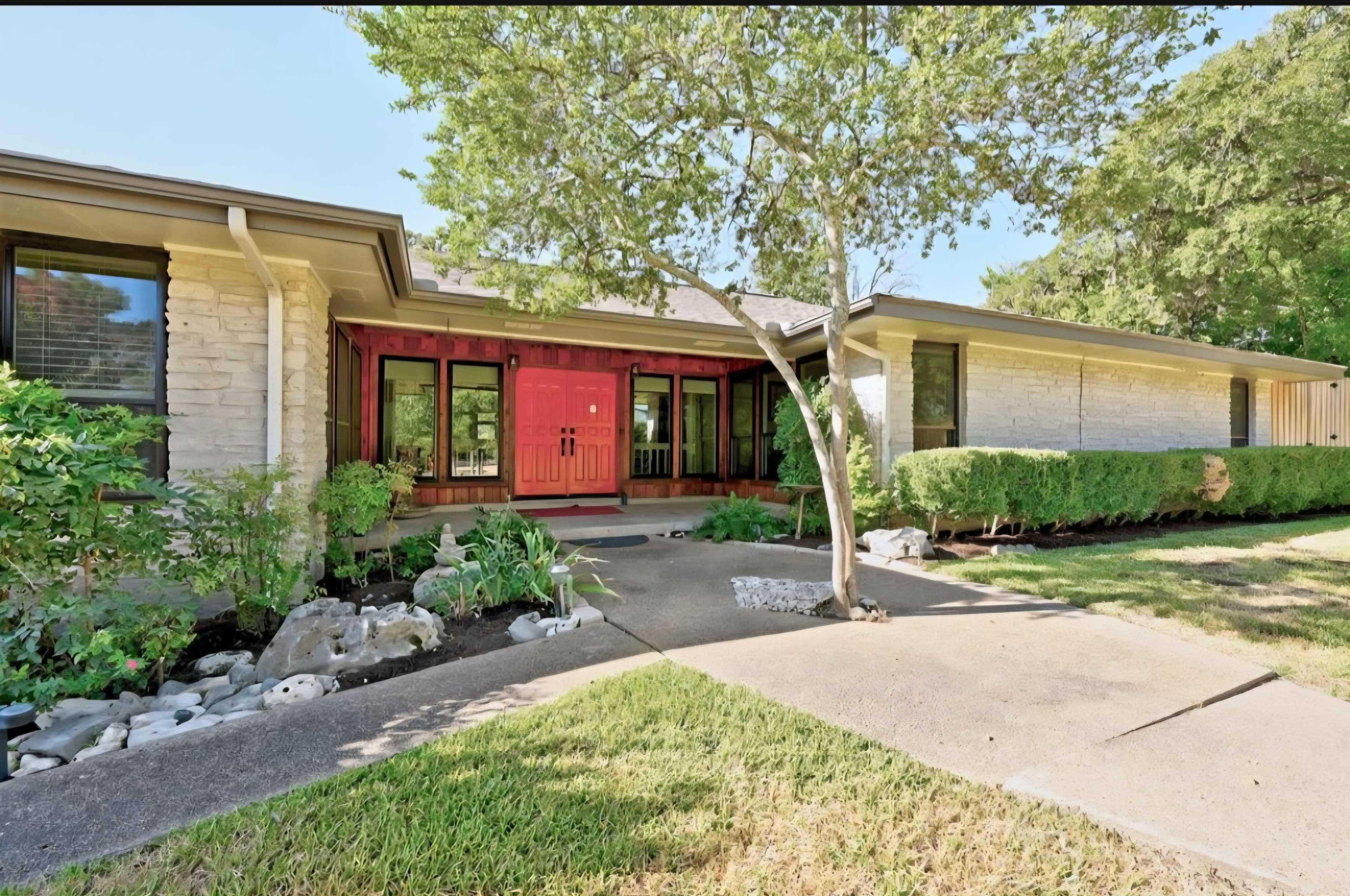 Healing Temple Home Image in , Manchaca, TX