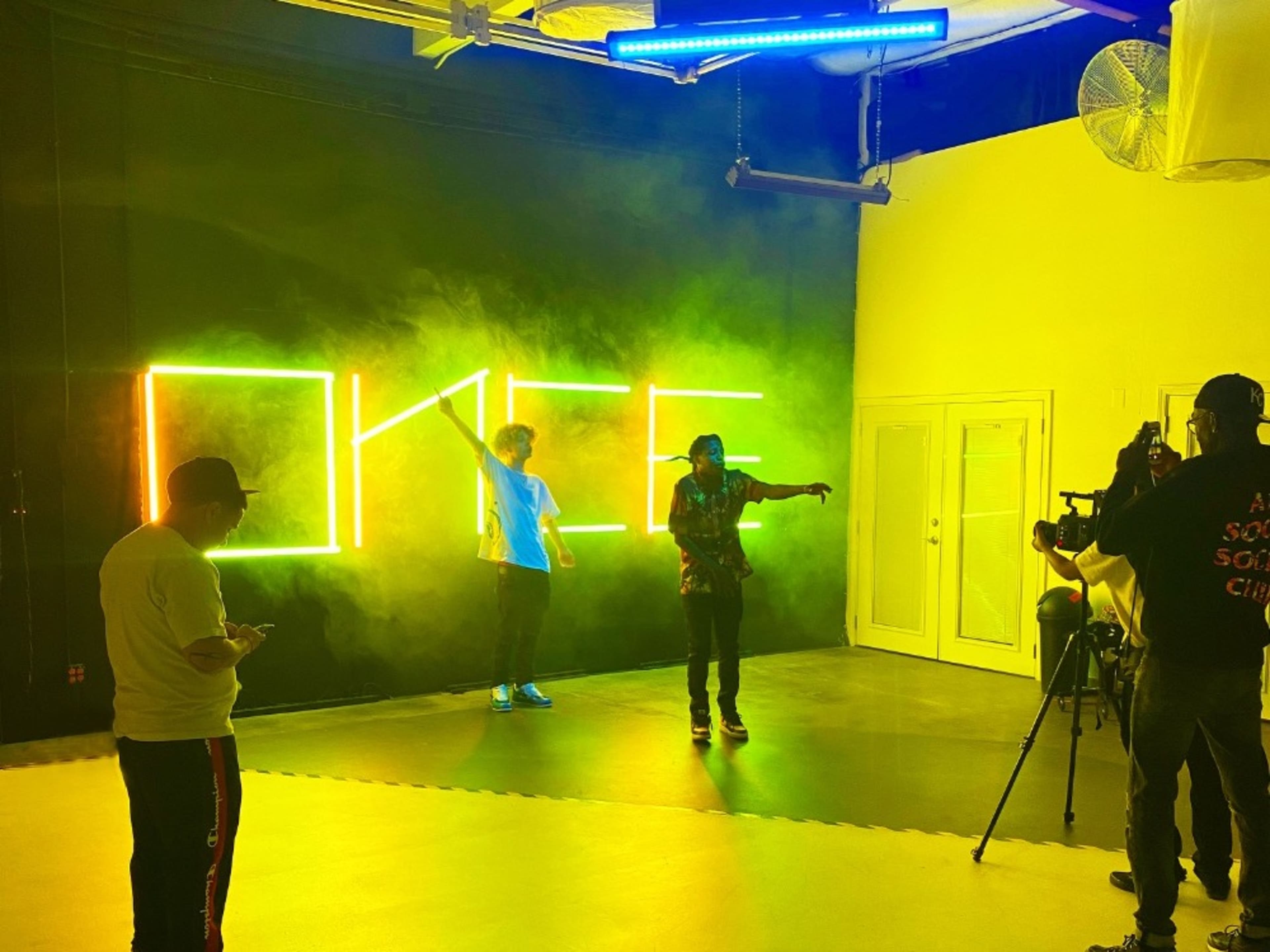 Black Wall Light Bars