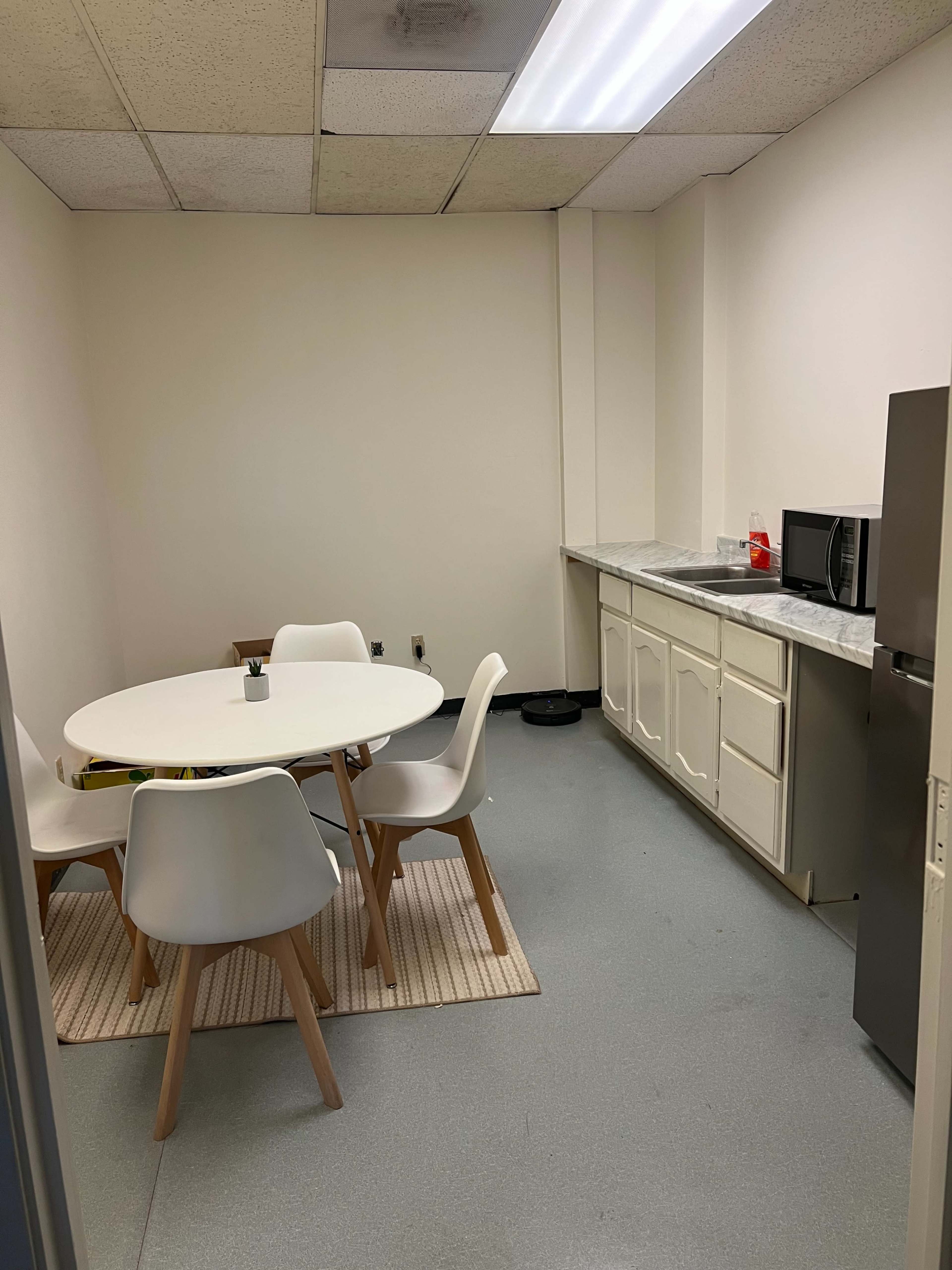 Versatile Training & Office Space – Classroom, Private Offices, Break Room + Prime Location Image in Carson, Carson, CA