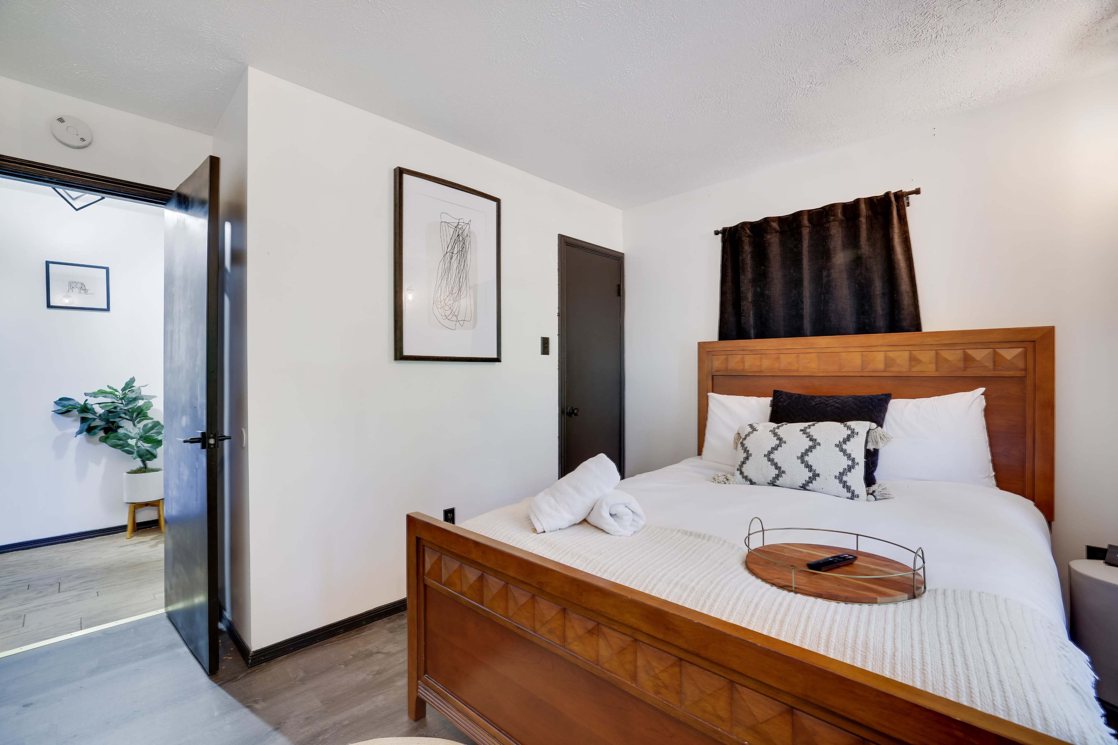 Rustic Modern Pocono Mountains Cabin Image in Penn Forest Township, Albrightsville, PA