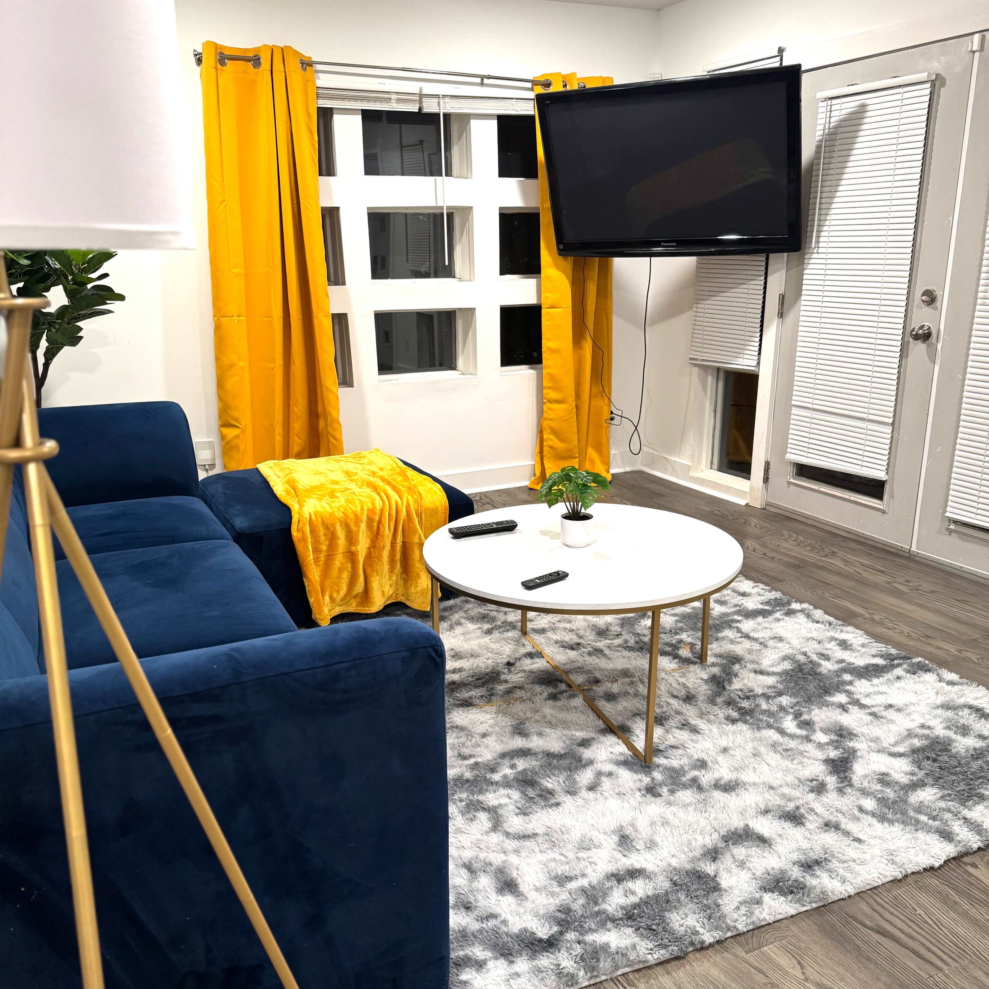 Luxurious Home close To Downtown Image in Sylvan Hills, Atlanta, GA