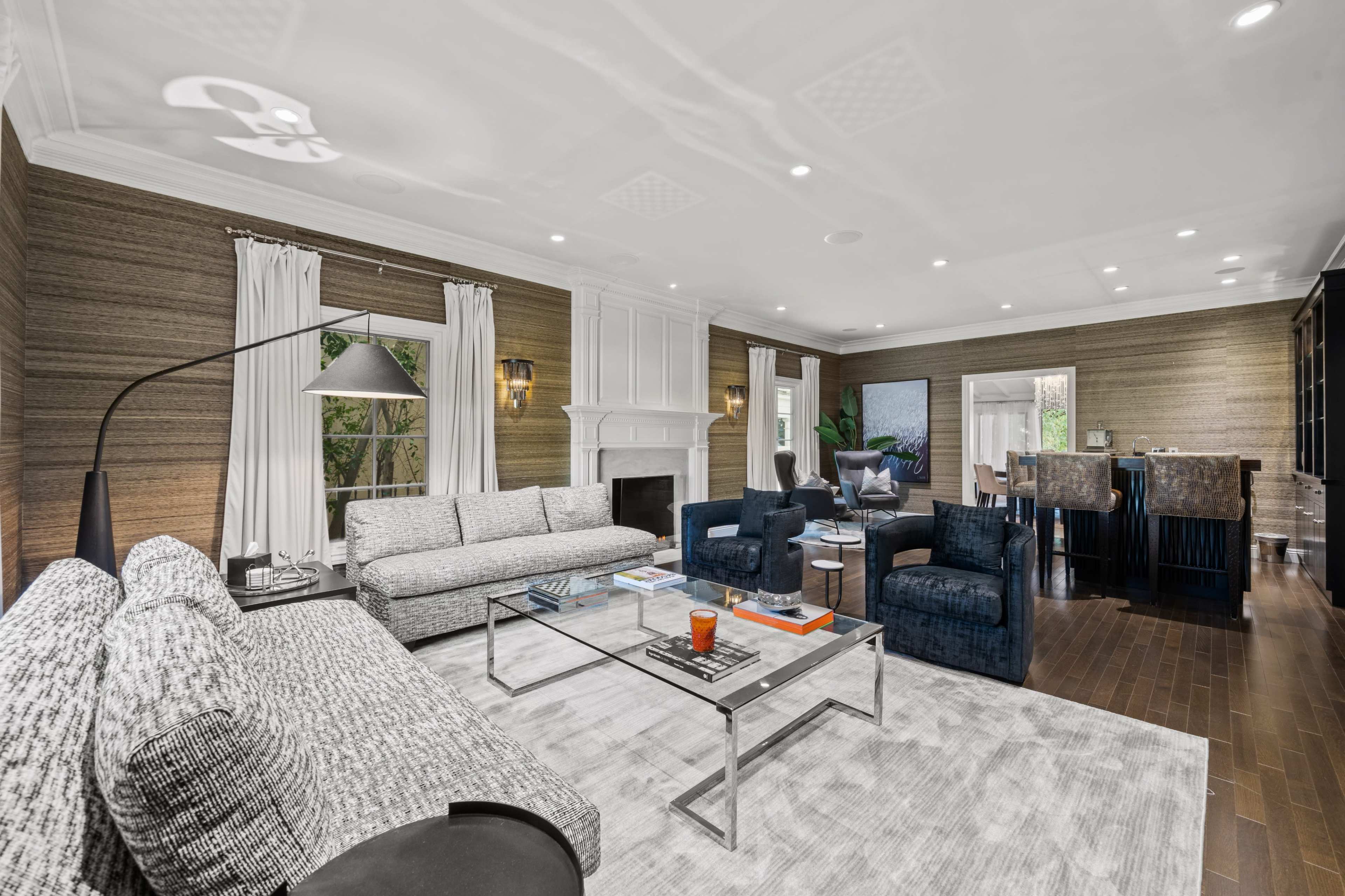 GRAND HAMPTONS-STYLE ESTATE WITH POOL, THEATER & CLASSIC INTERIORS Image in The Flats, Beverly Hills, CA