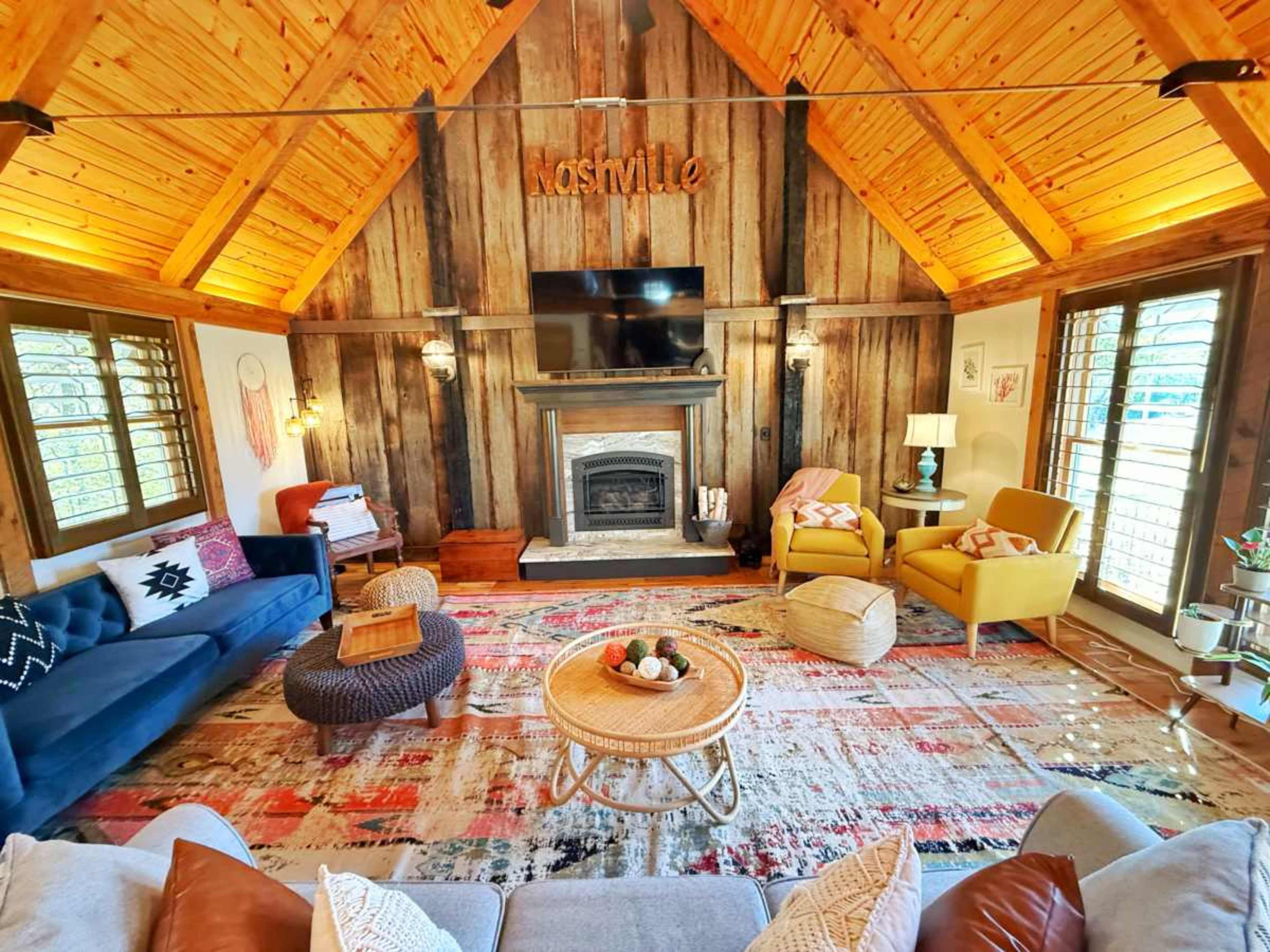 Hilltop Hideaway Image in , Kingston springs, TN