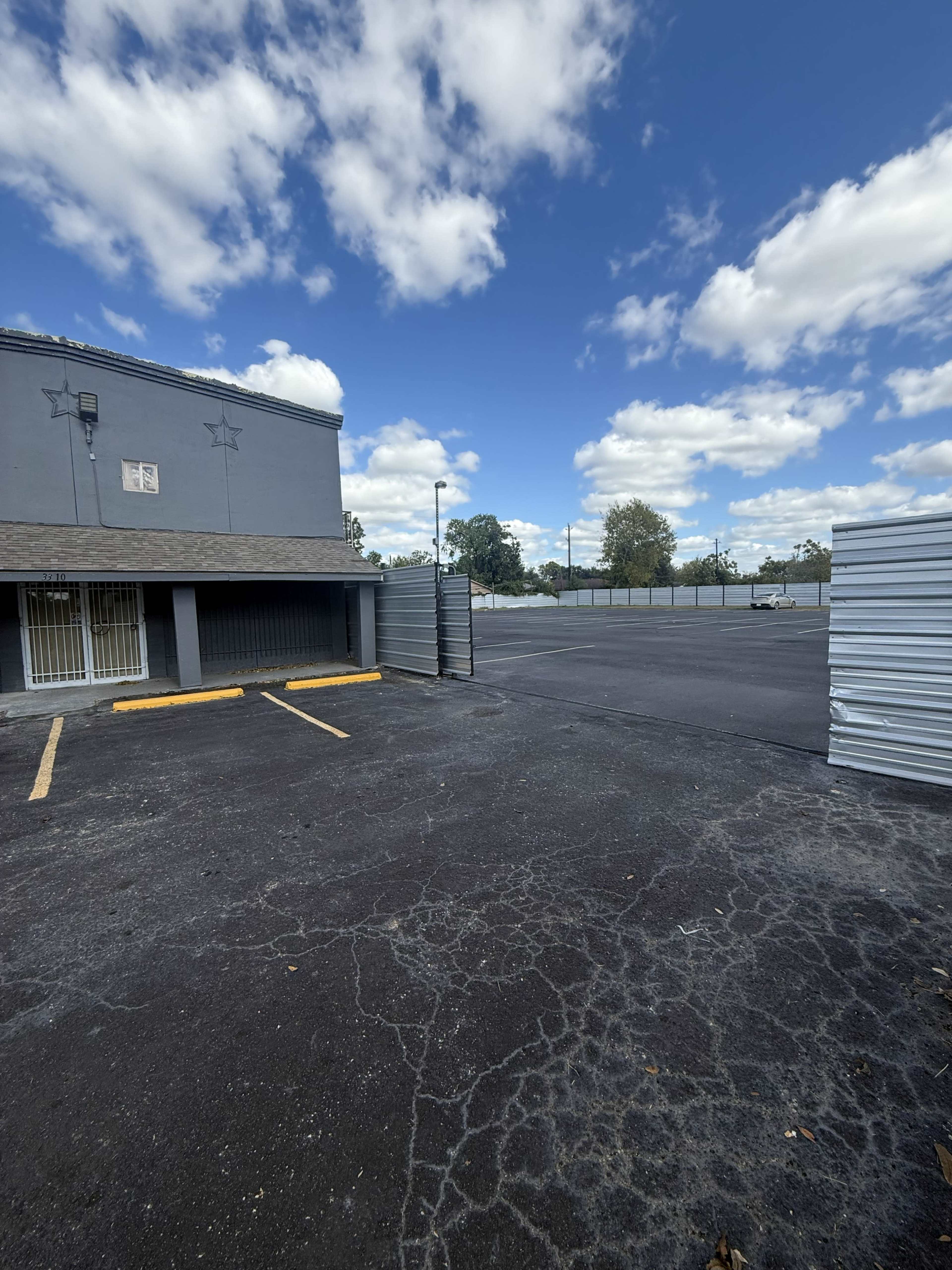 Spacious Industrial Loft in South Houston with Versatile Open Layout Image in Central Southwest, Houston, TX