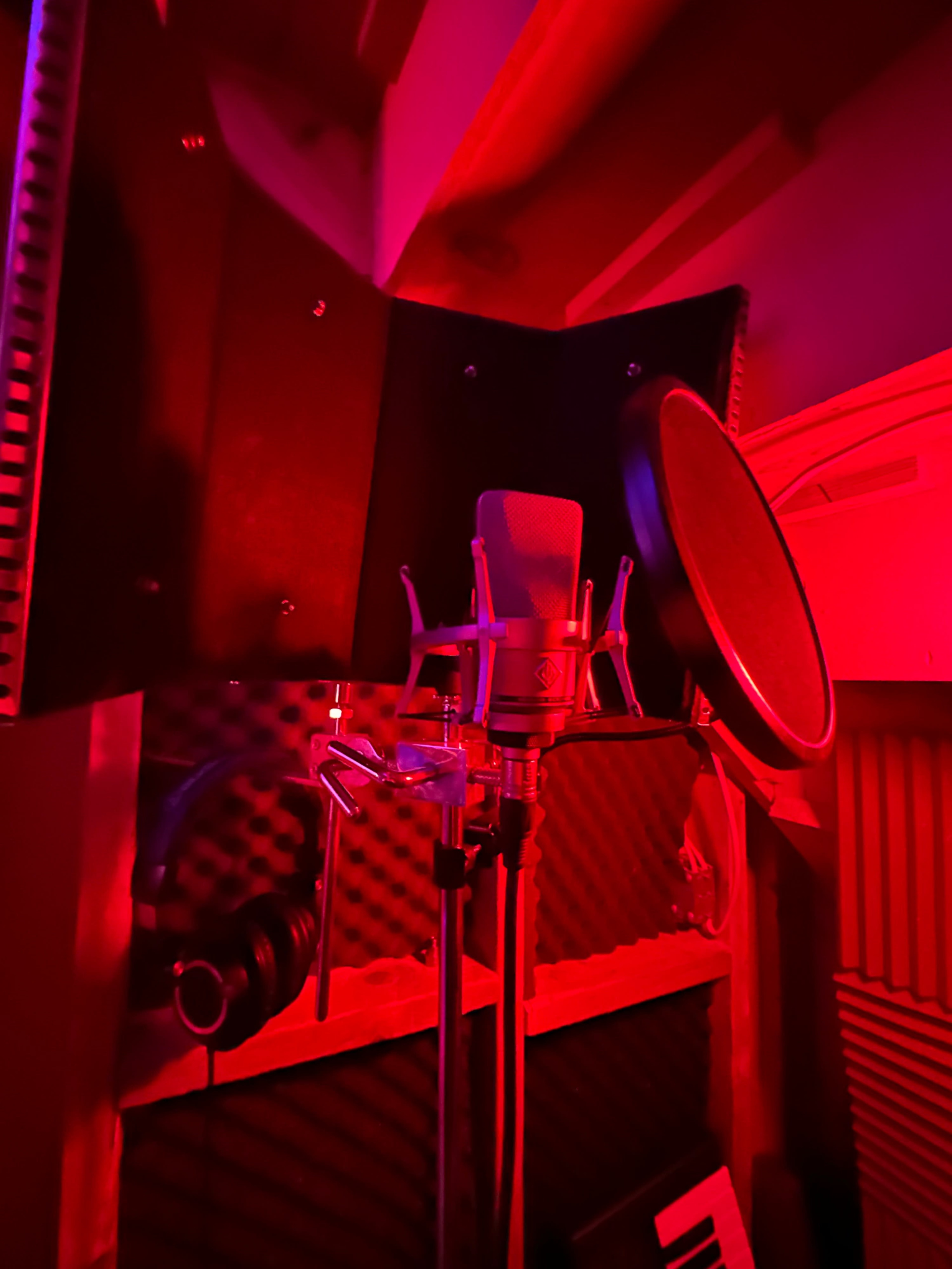 Fully equipped Music Recording Studio Image in Mississauga, mississauga, ON