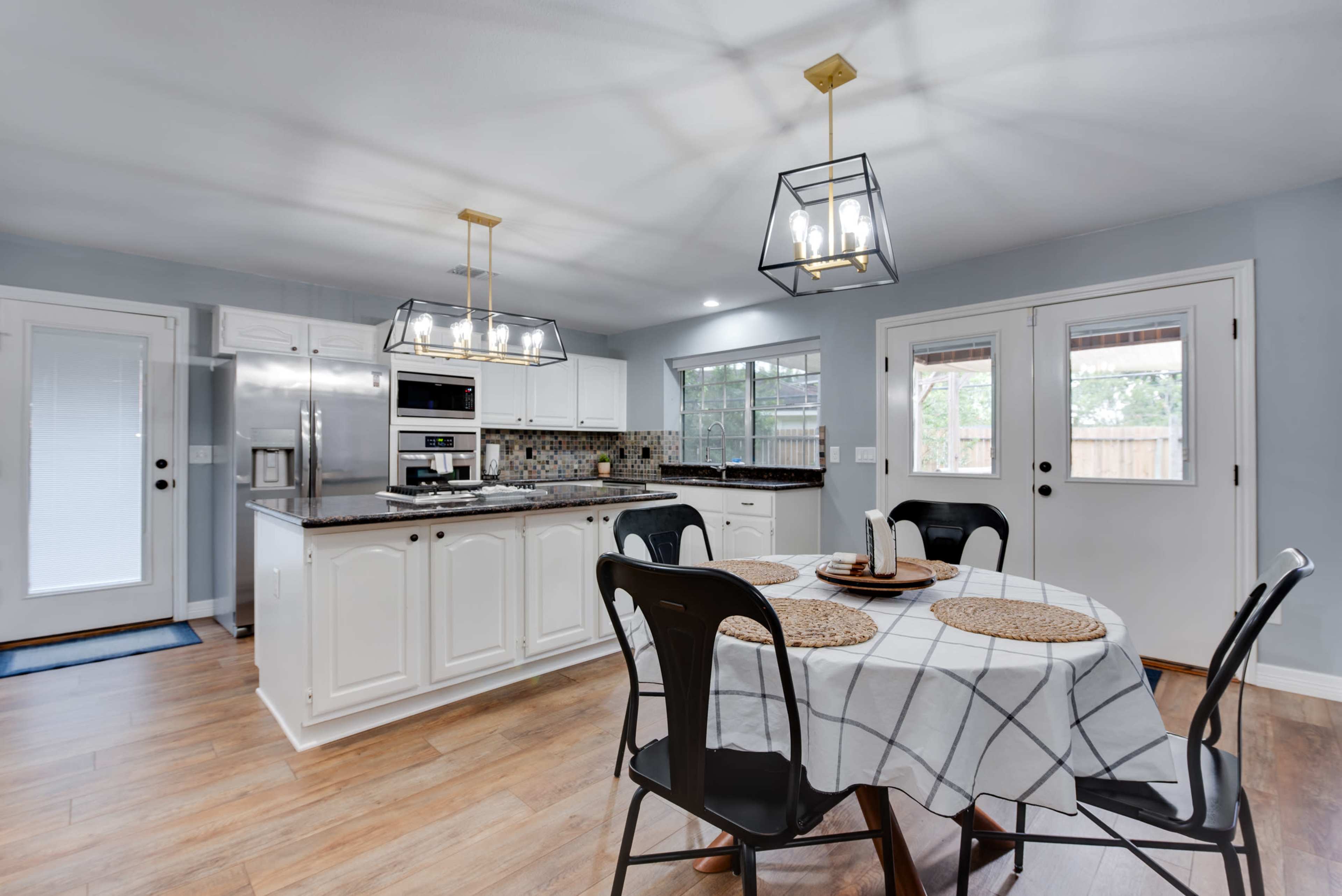 Stylish Poolside Home w/ Game Room + Open Layout Image in Oaks Of Devonshire, Spring, TX