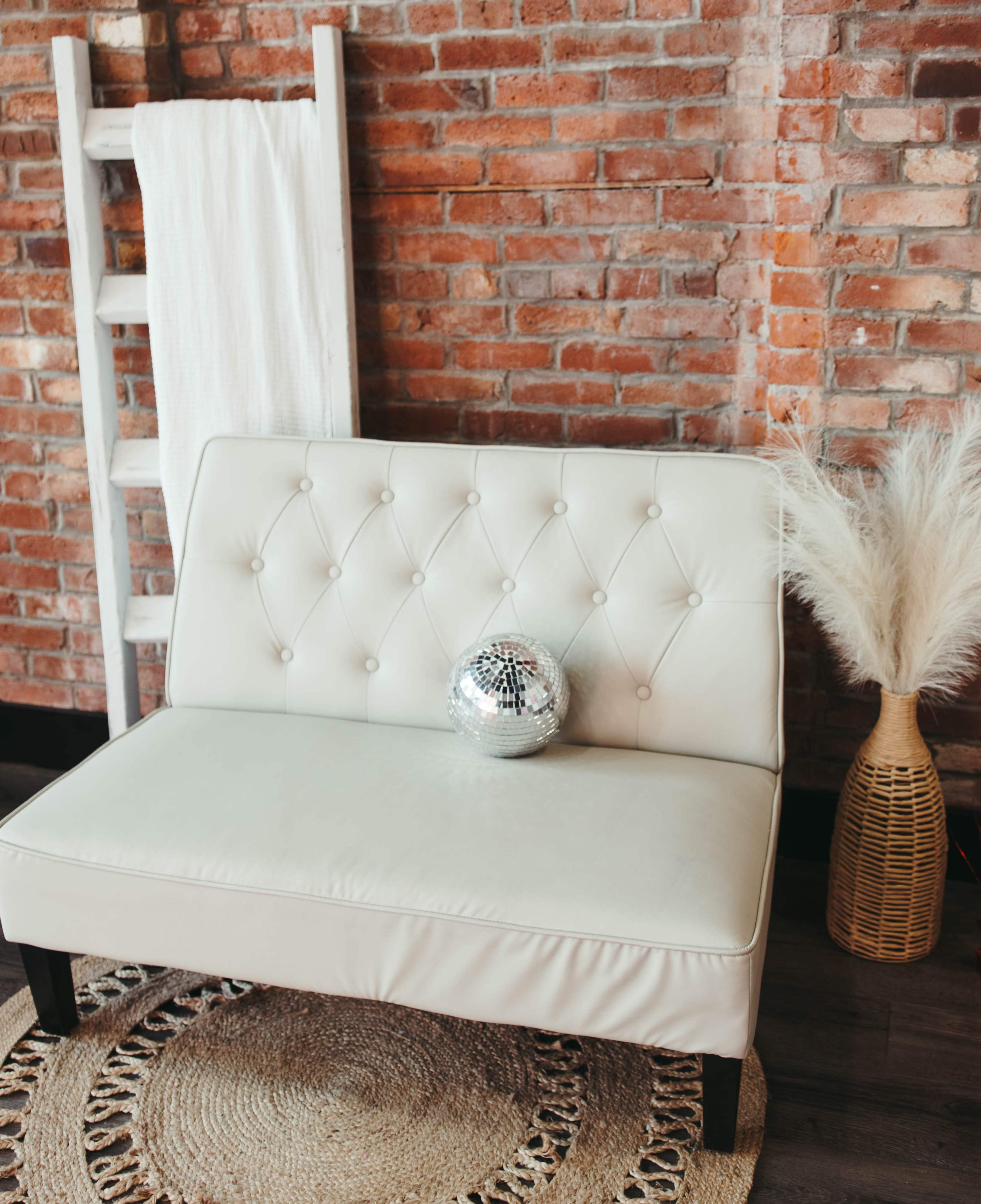 Downtown Puyallup loft — content space with natural lighting Image in Puyallup, Puyallup, WA