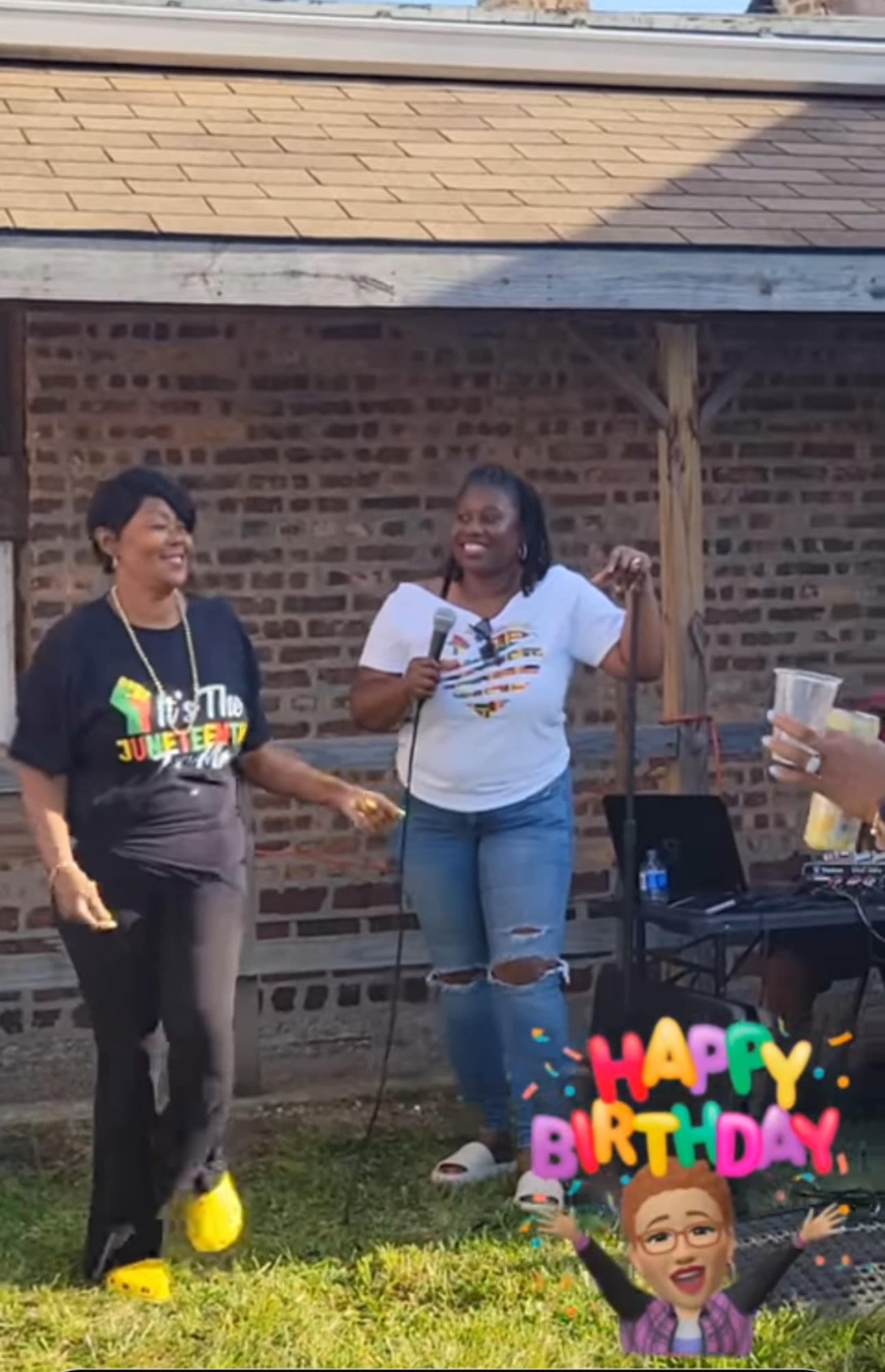 Private Urban Garden Behind Upscale Salon – Ideal for Pop-Ups & Intimate Events all year round Image in Roseland, Chicago, IL