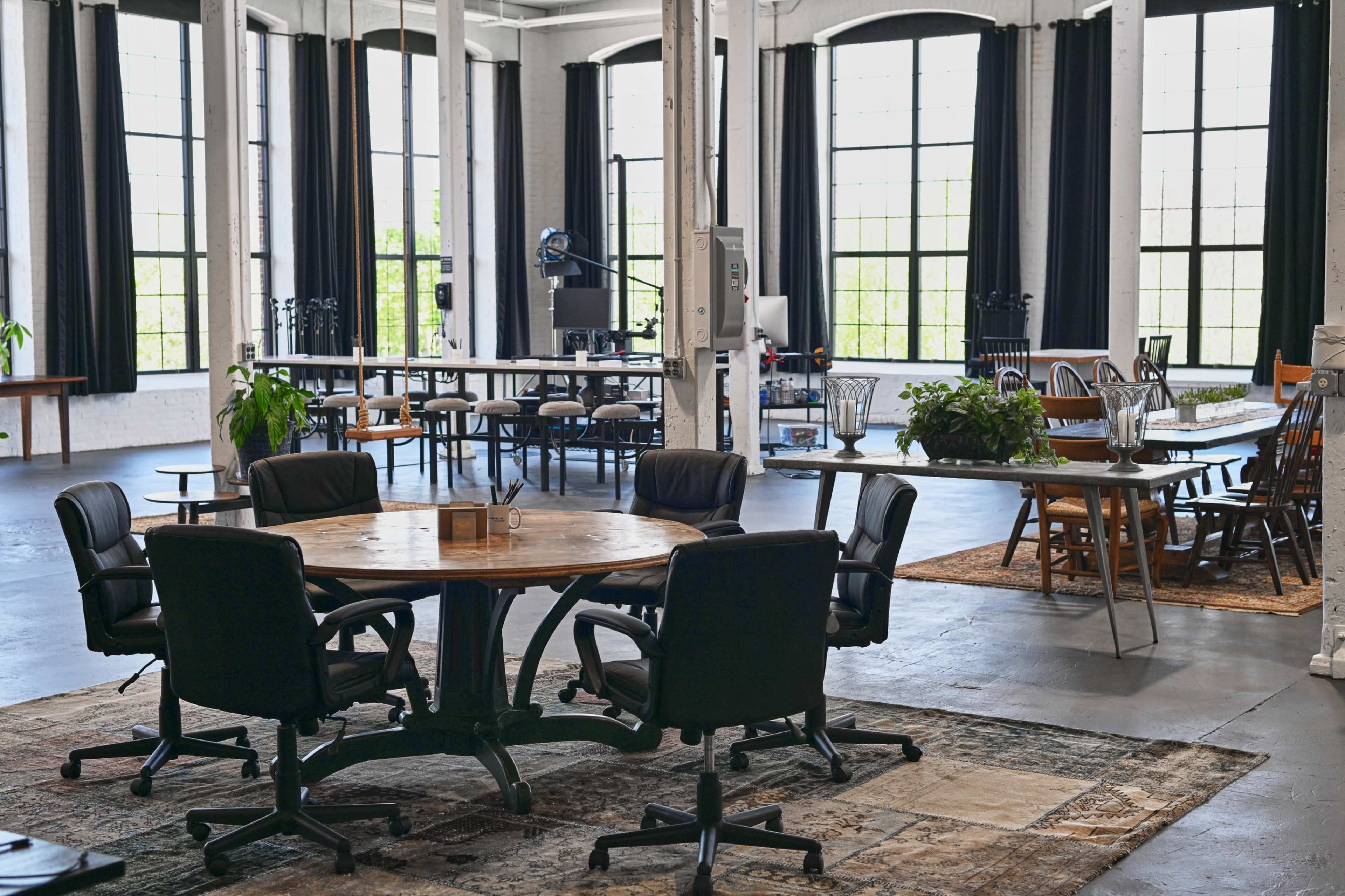 4400 sq ft photo studio with north and east natural light and a full kitchen Image in Warren, Warren, RI