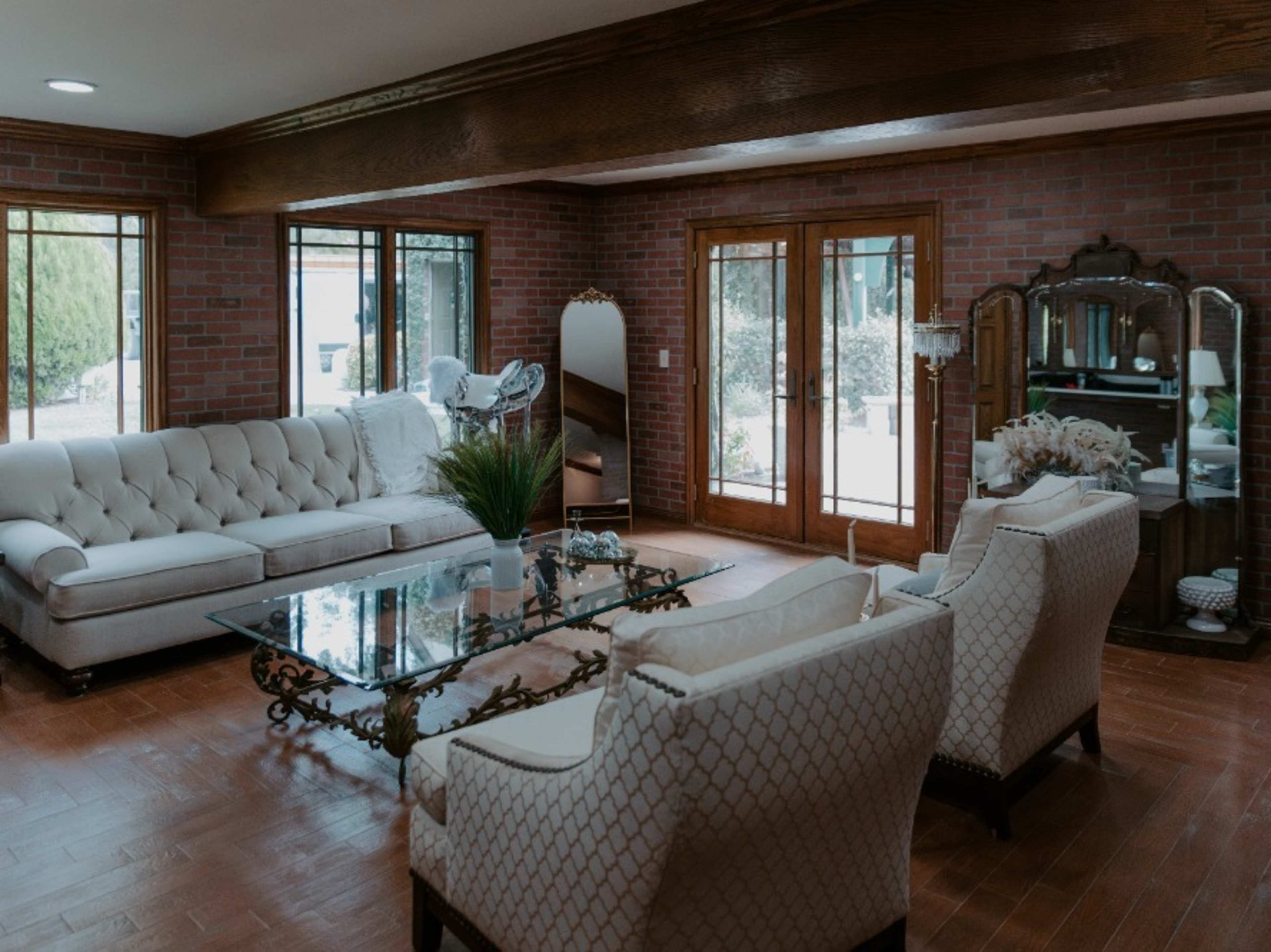 House - Bottom Floor Only - Up to 8 hours