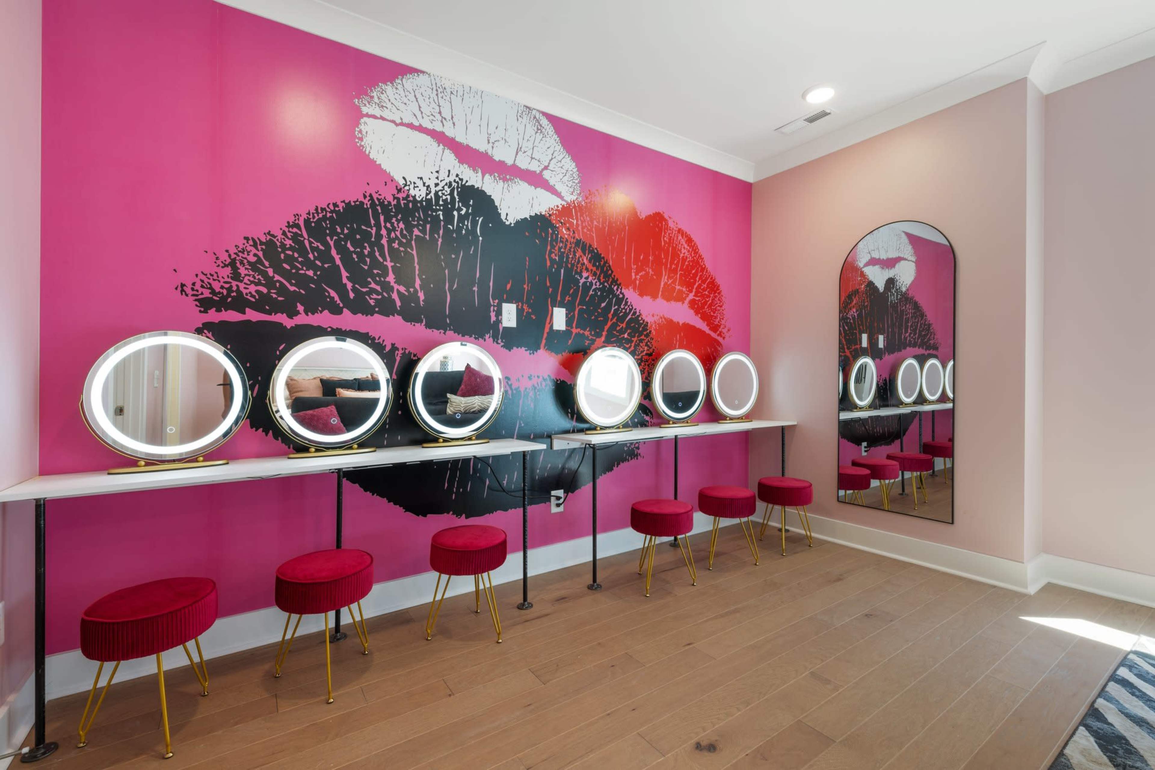 The Wild Cowgirl Photo Studio and Event Space Image in White Bridge, Nashville, TN