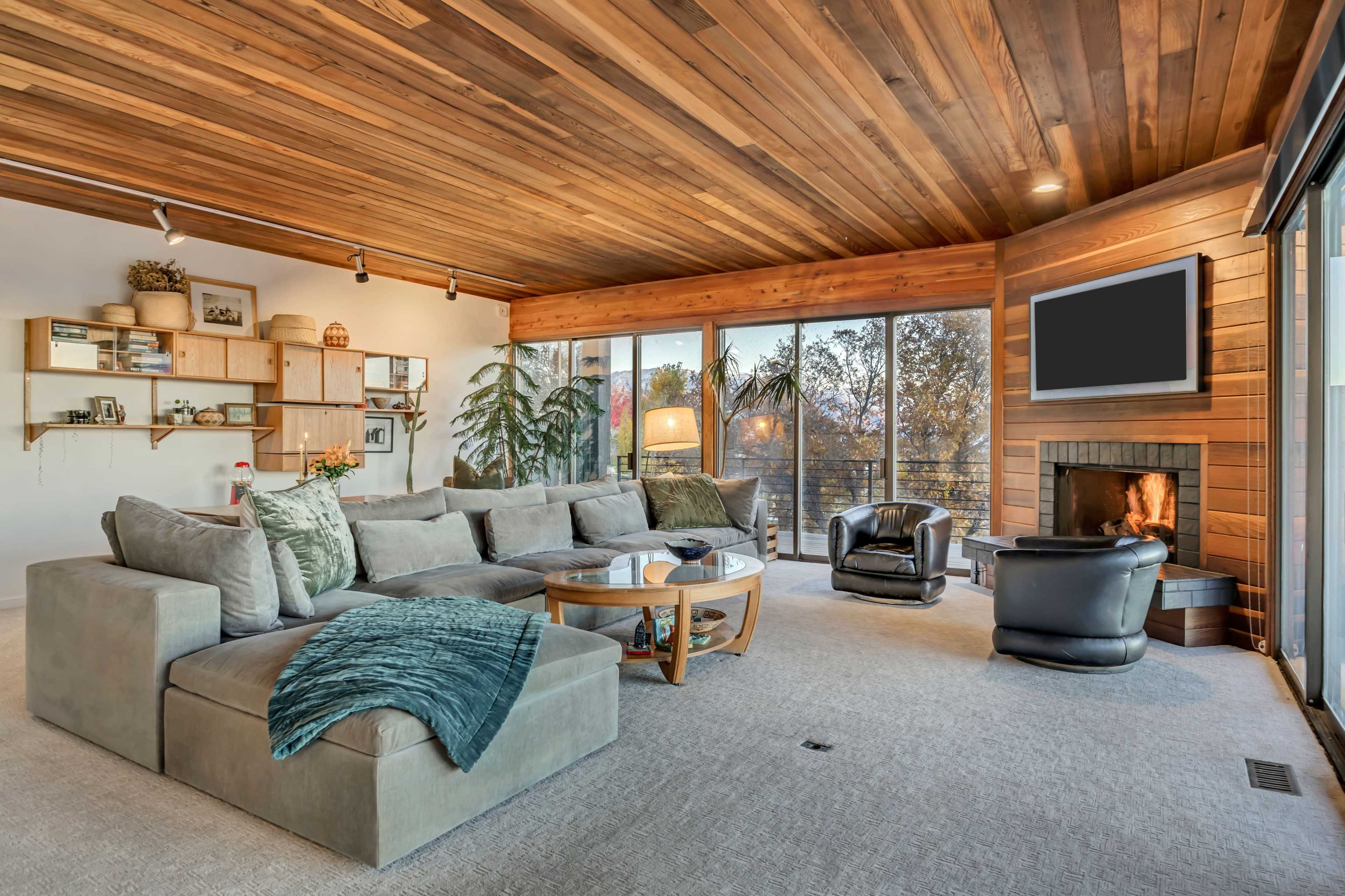 The Lookout: Mid-Century  with Skyline Views + Pool + Hot-tub + Bar Image in The Avenues, Salt Lake City, UT