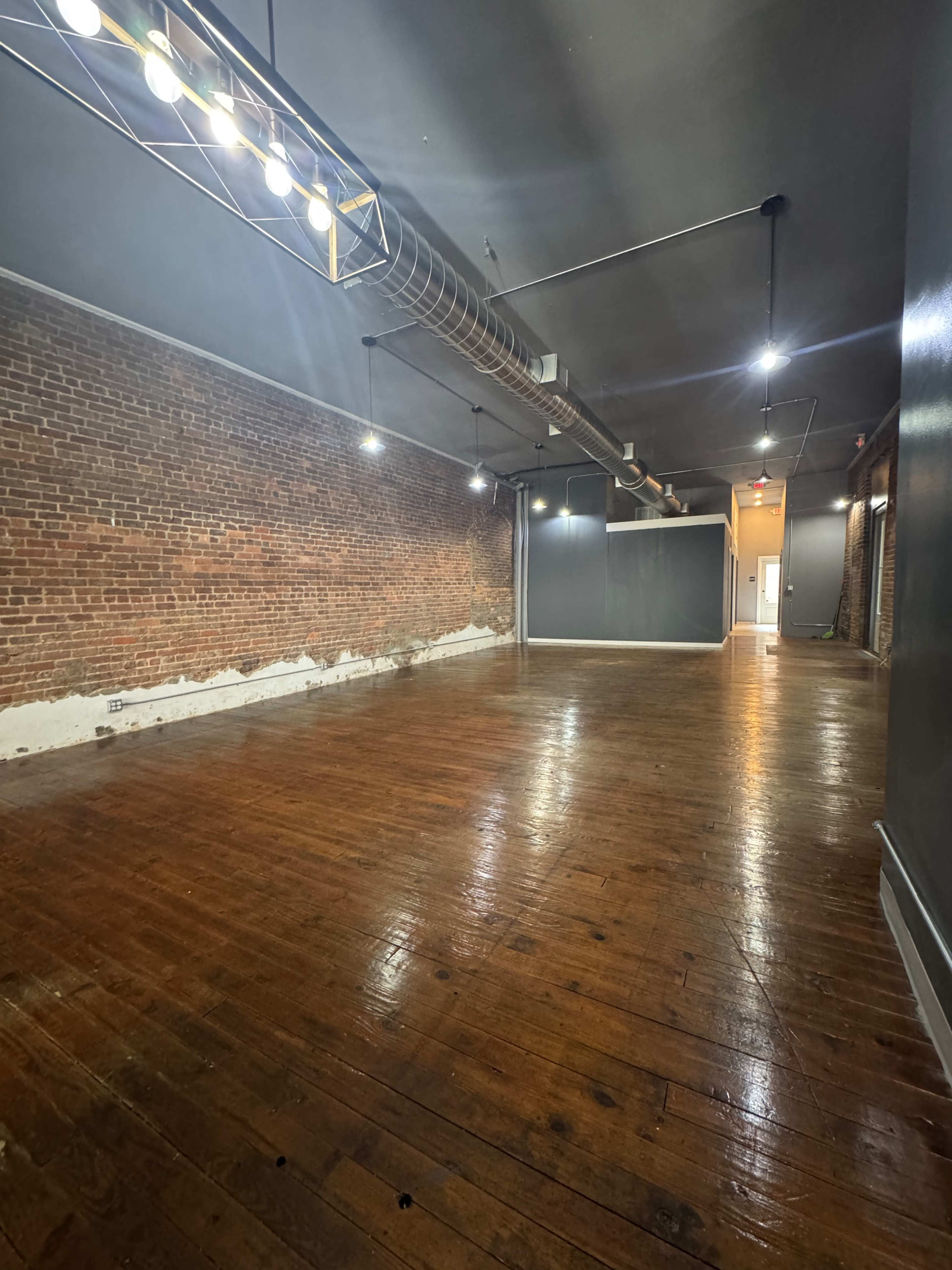 Downtown Historic space with a open courtyard out back Image in Montgomery, Montgomery, AL