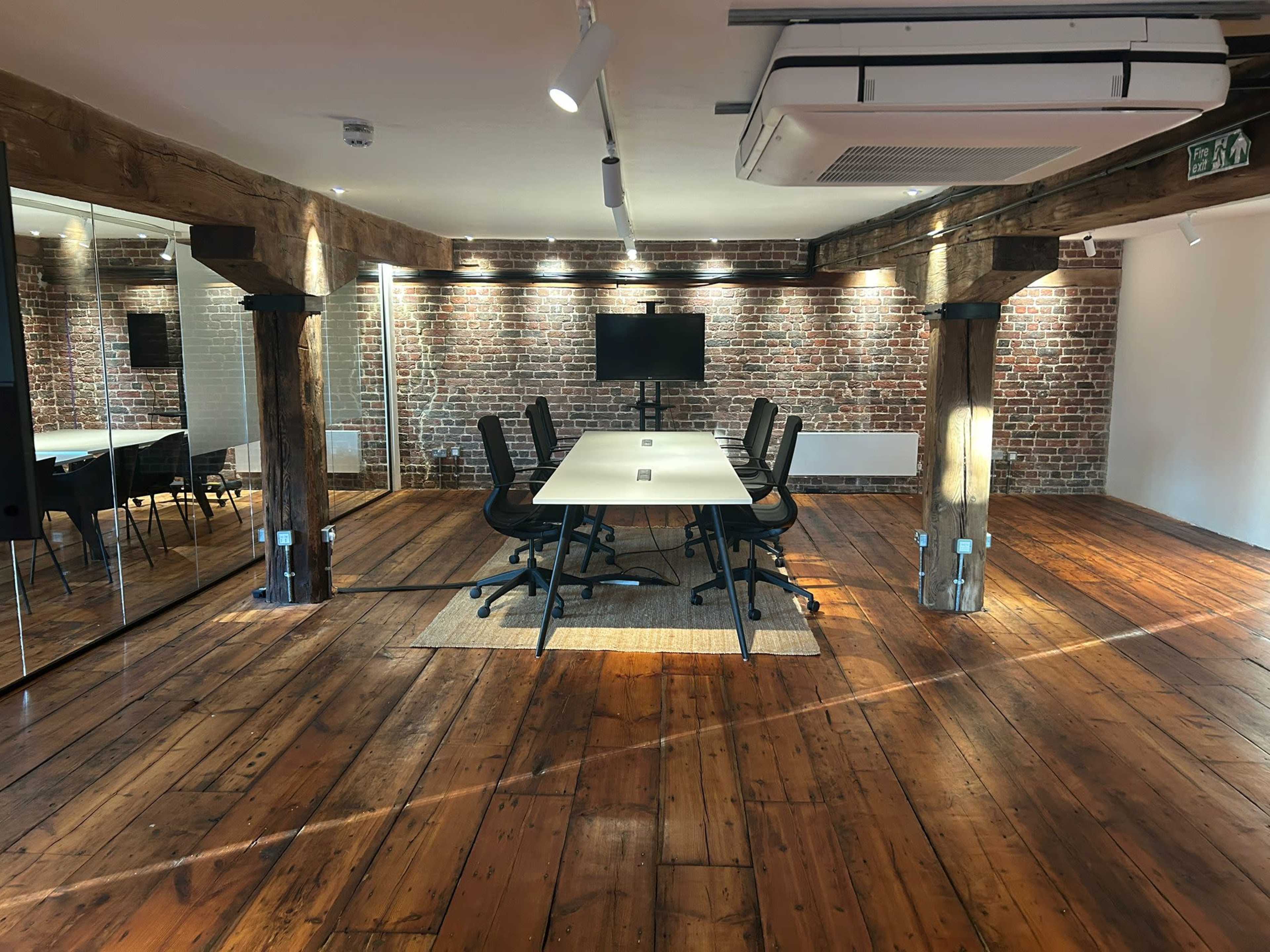 O'Meara Meeting Room Image in London, London, ENG