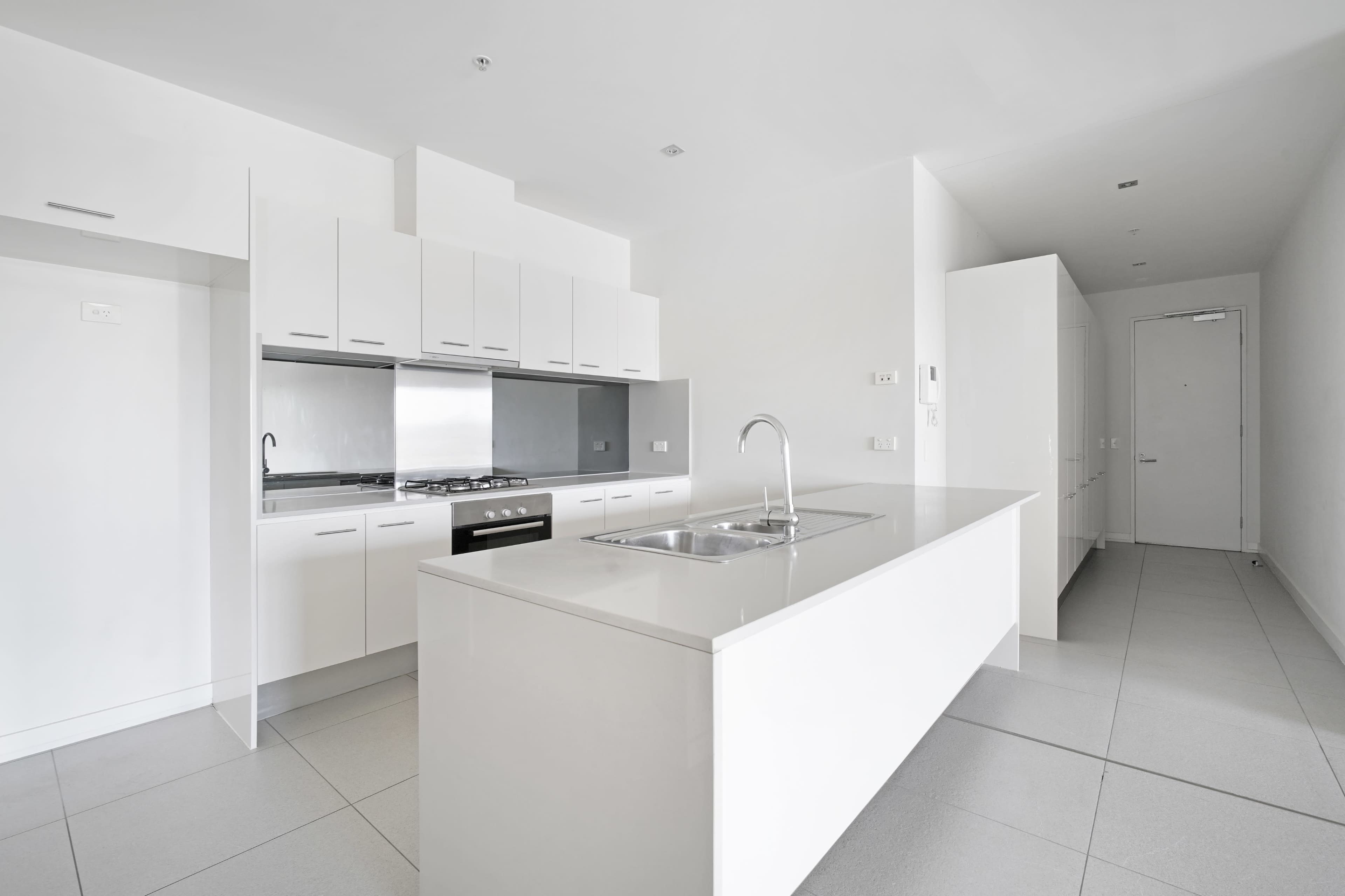 Penthouse with River Backdrop Image in Maribyrnong, Maribrynong, VIC