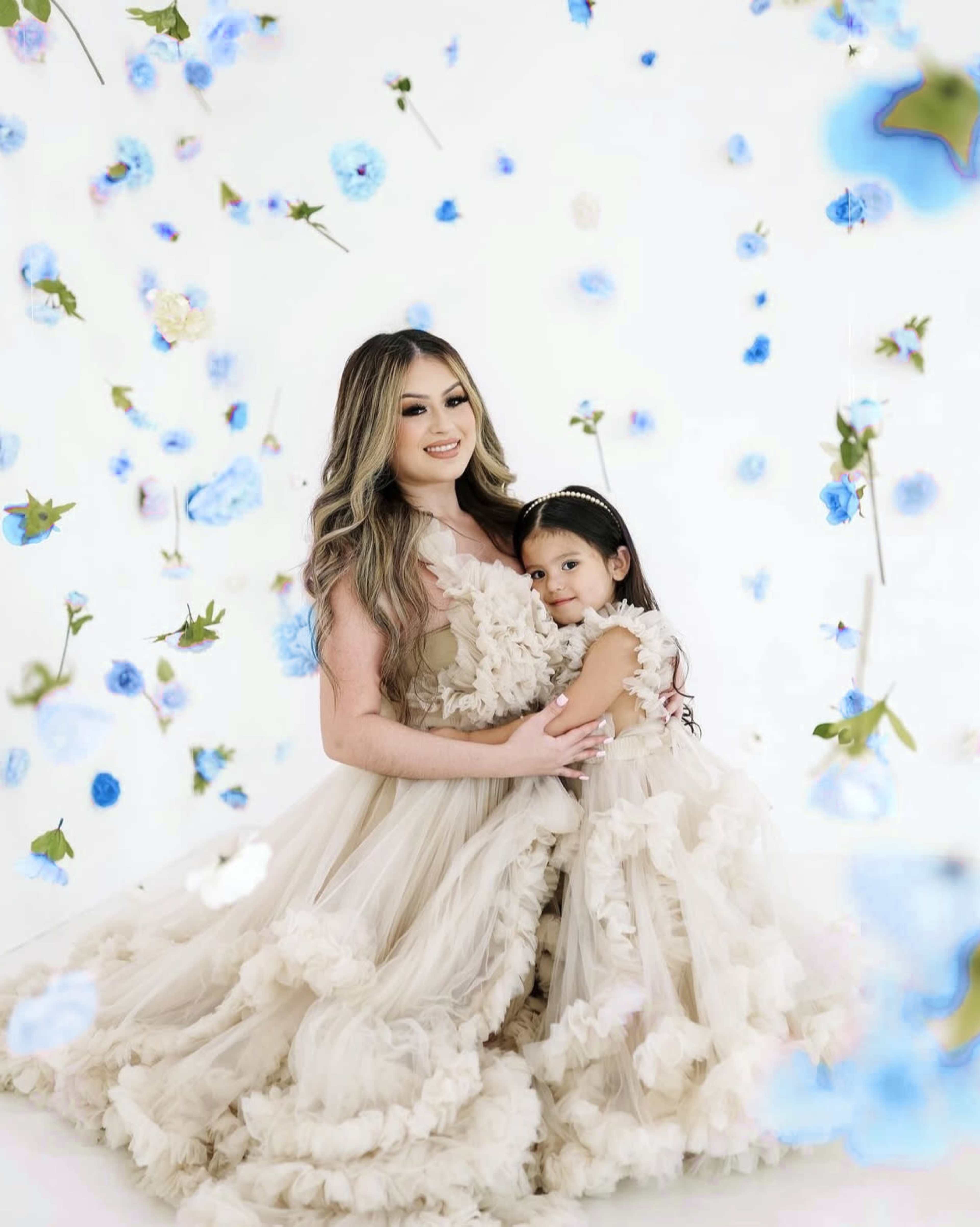 VIRAL HANGING FLOWER STUDIO, DESIGNER DRESSES, MULTIPLE SETS in River Oaks Image in Greenway / Upper Kirby Area, Houston, TX