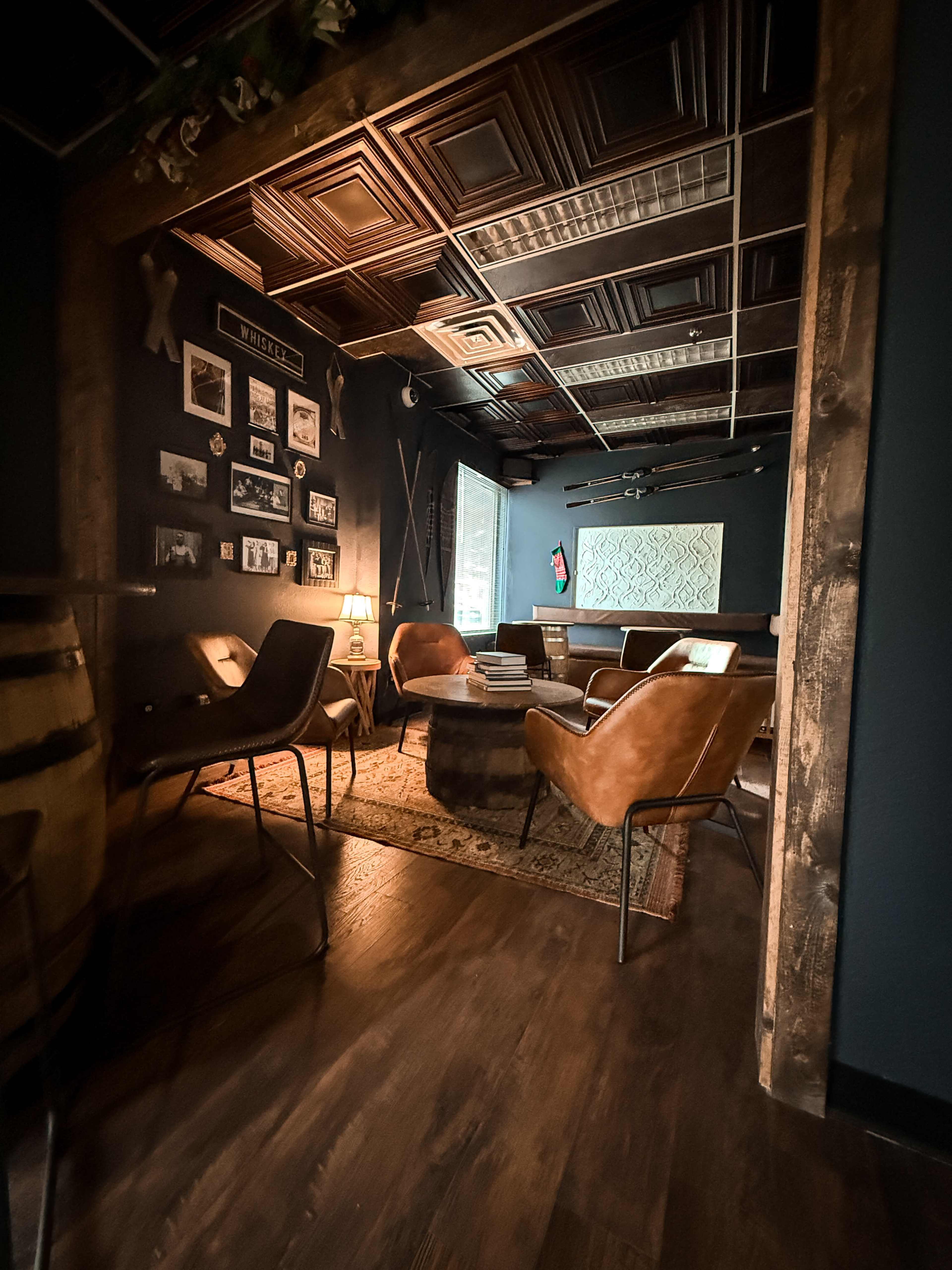 Cozy Urban Tasting Room with Après-Ski Speakeasy Energy Image in Centennial, Centennial, CO
