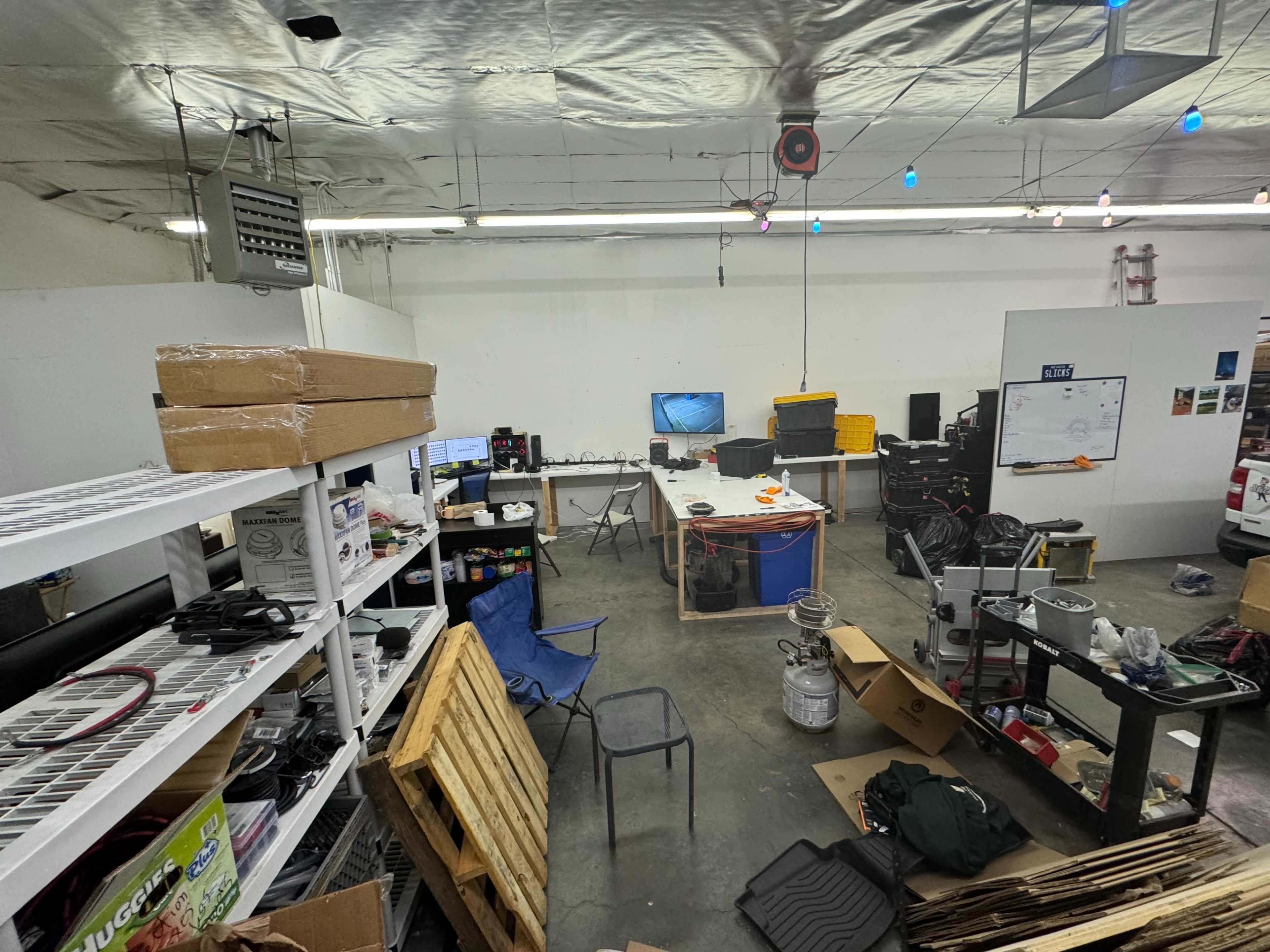 Downtown Warehouse Shop Image in Charleston, Las Vegas, NV