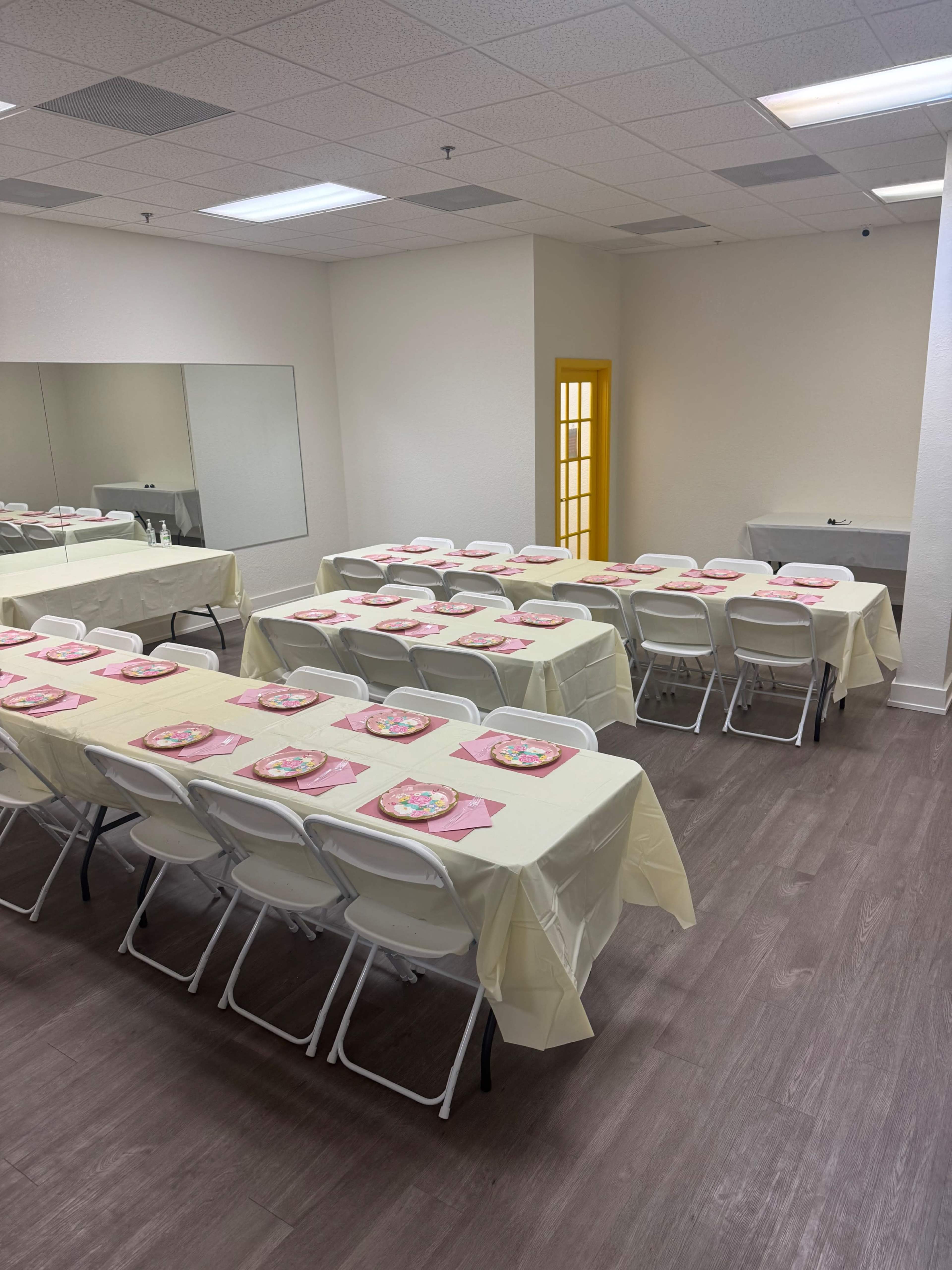 One Big Party Room Image in Knoxville, Knoxville, TN