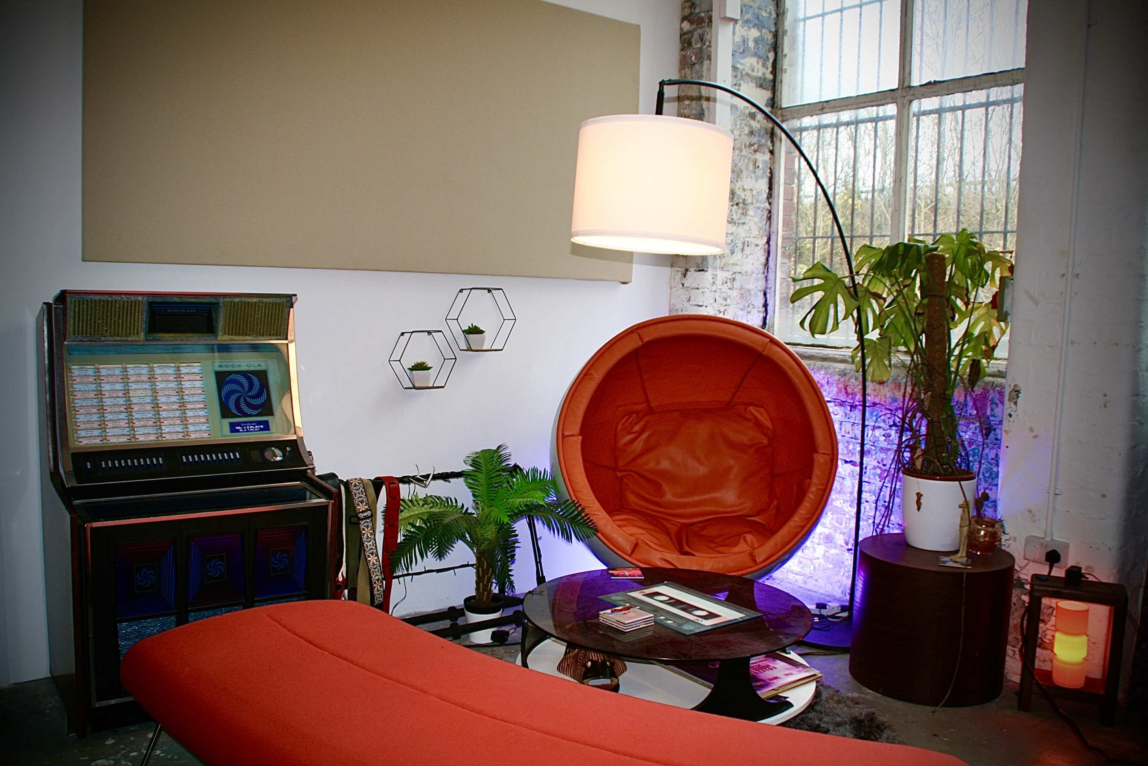 Large Creative Space with Natural Light Image in Bredbury, Stockport, ENG